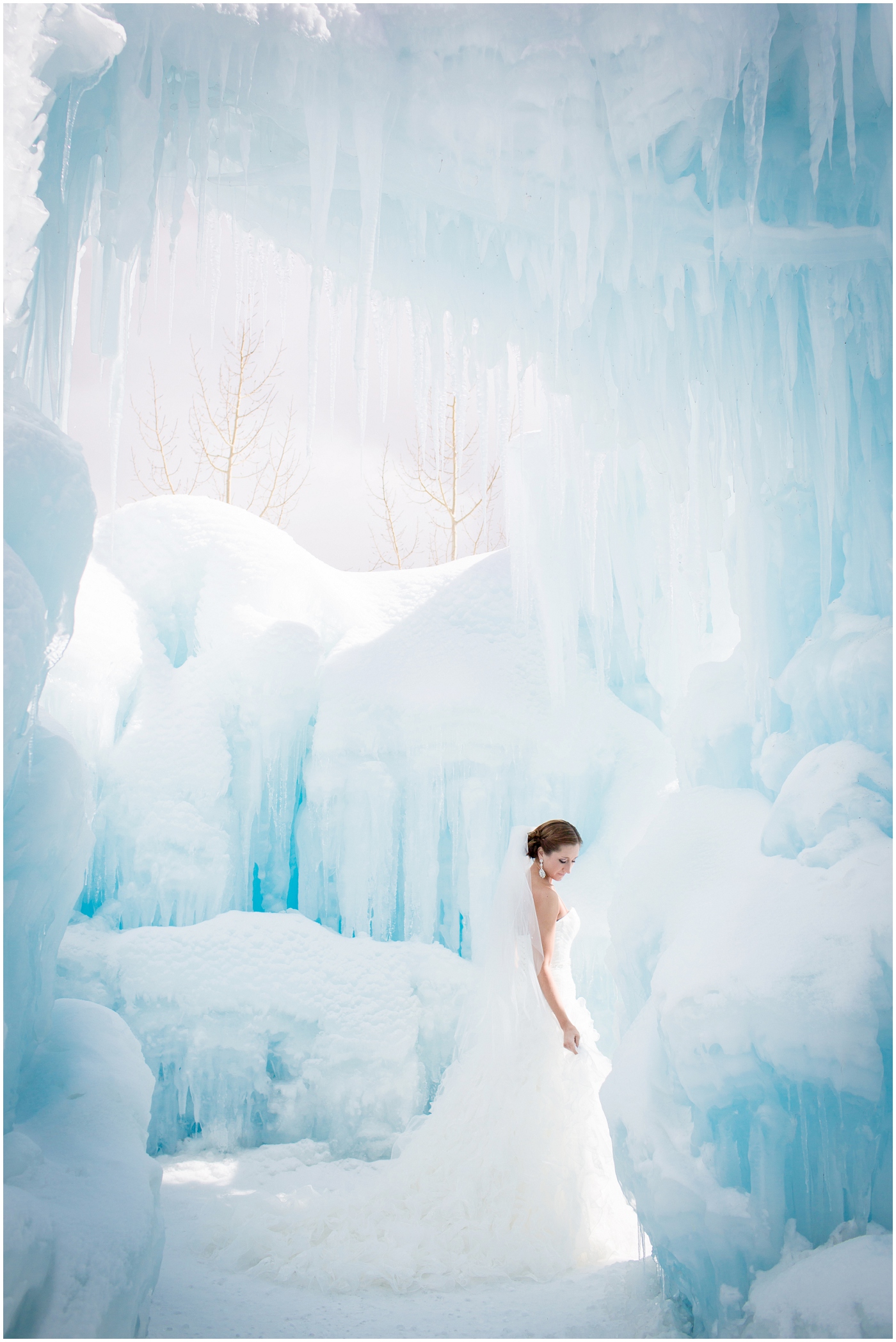 picture of winter wonderland bride in Colorado