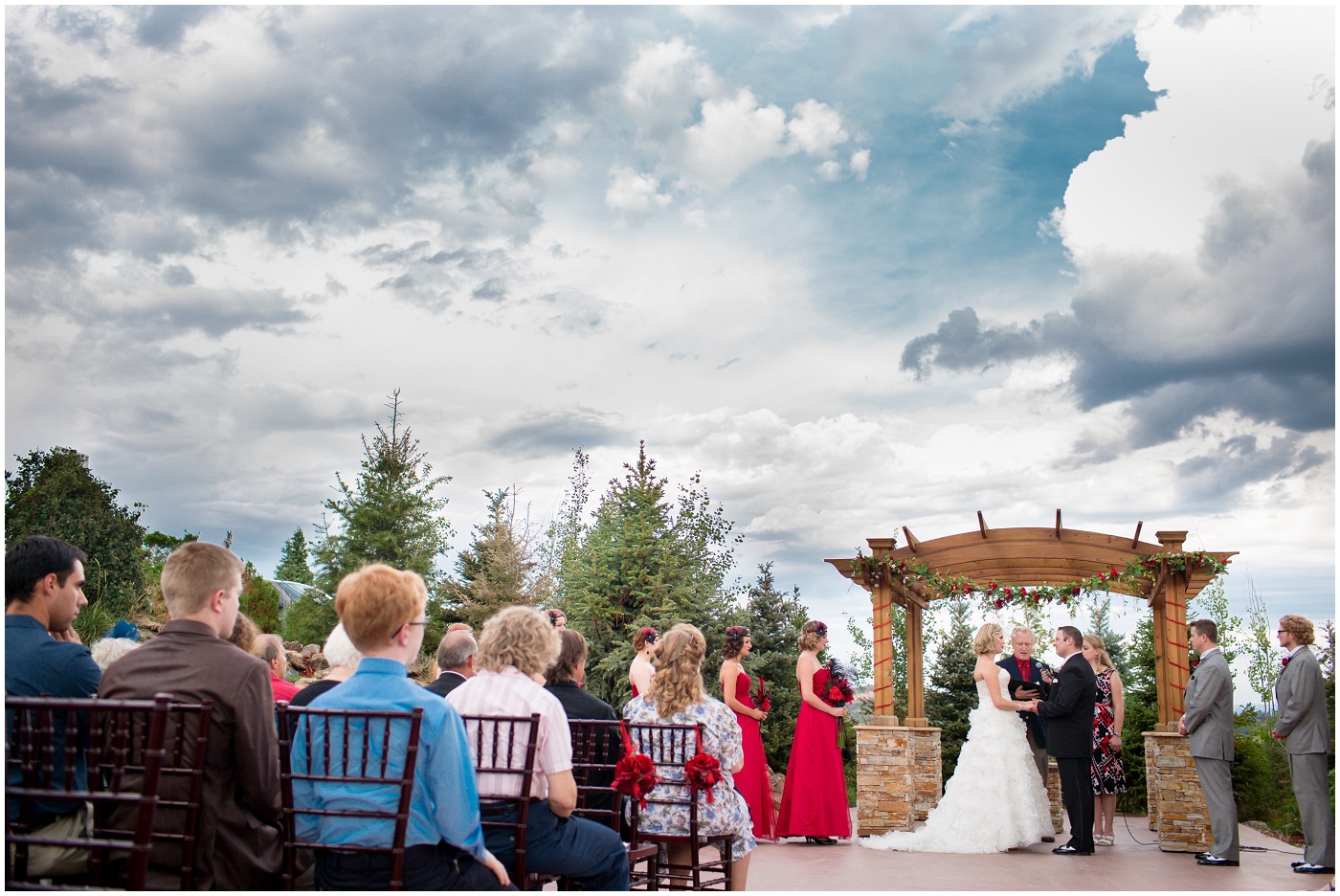picture of willow ridge manor wedding ceremony
