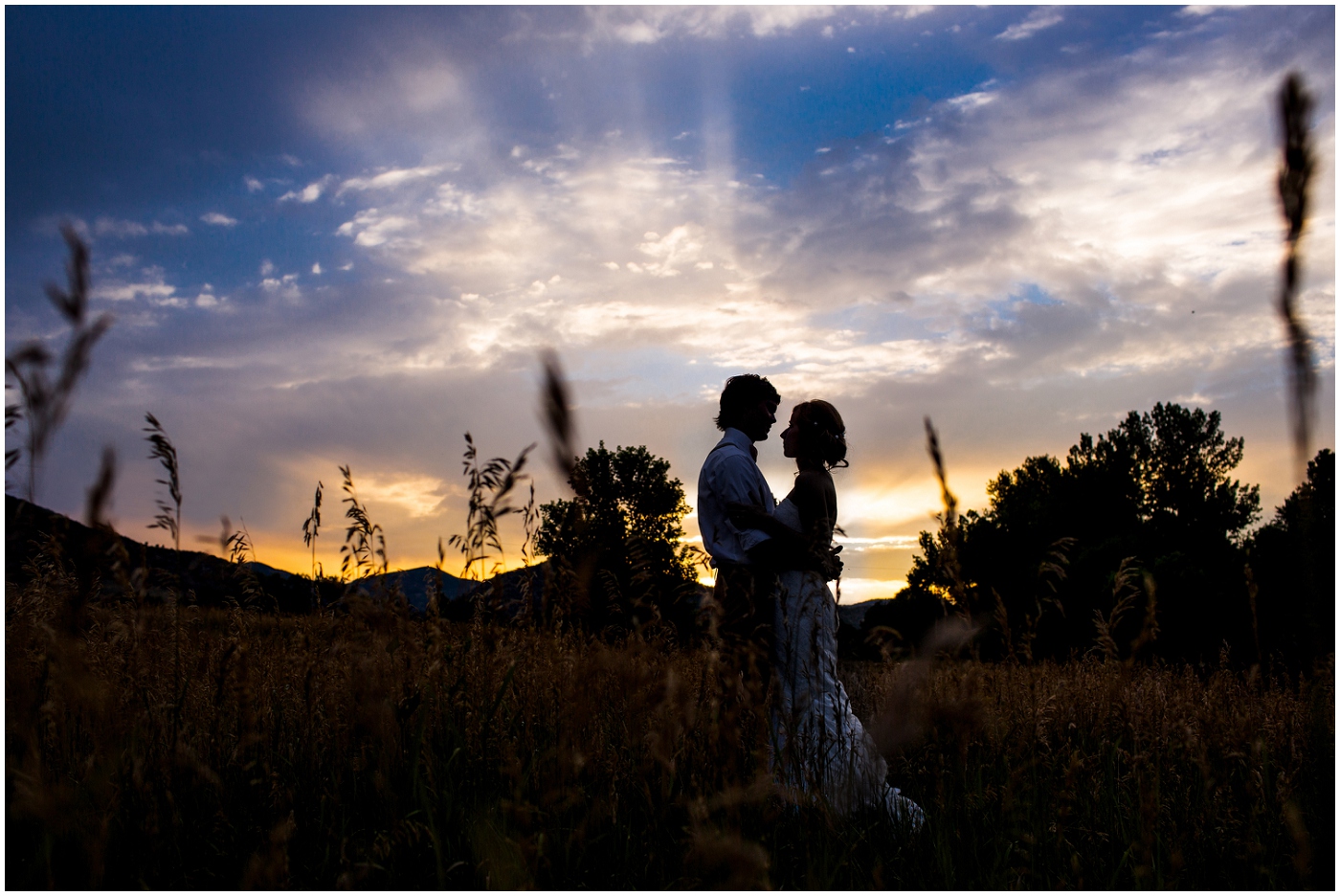 picture of bride and groom silhouette 