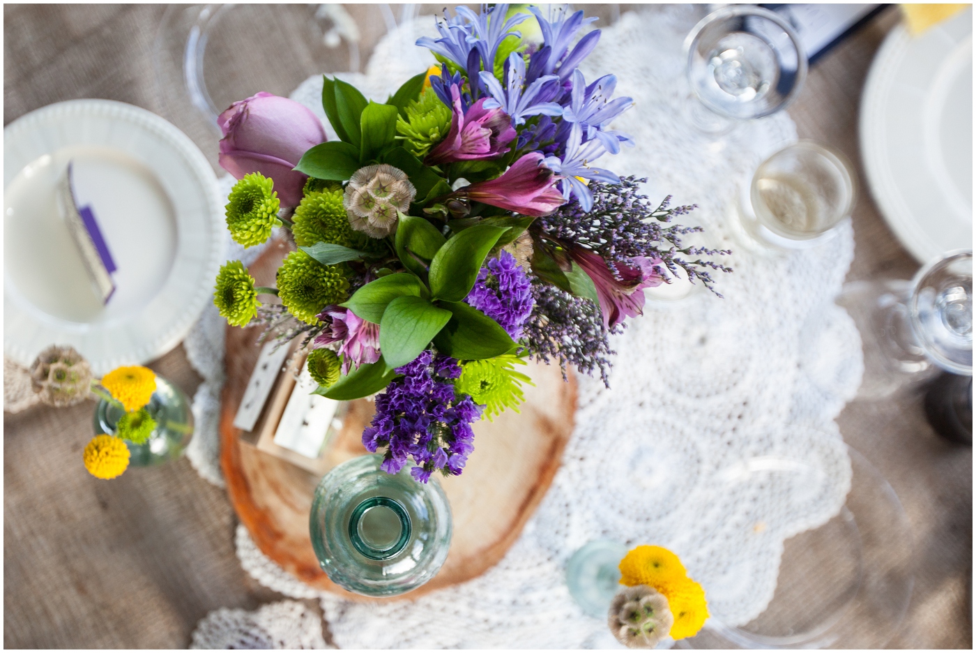 picture of rustic wedding centerpiece