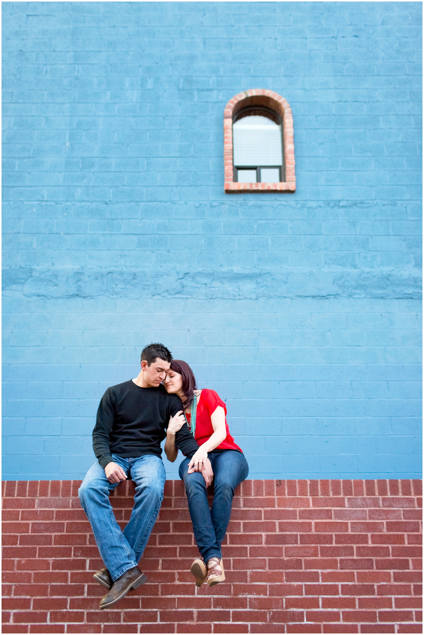 picture of pearl street engagement photo