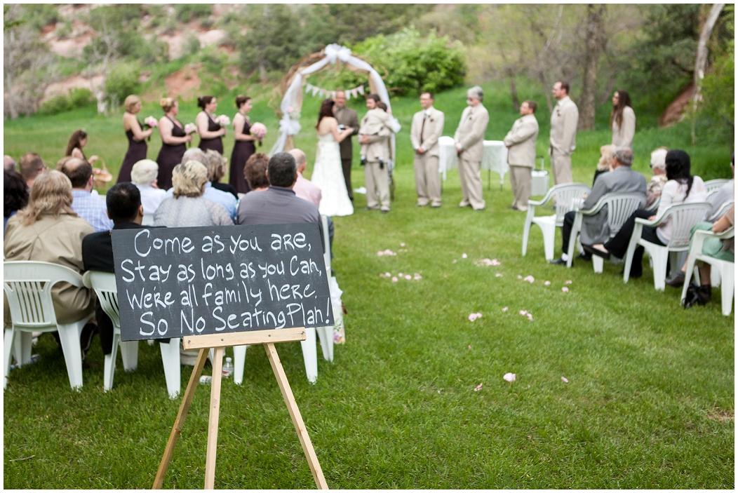 picture of colorado farm wedding