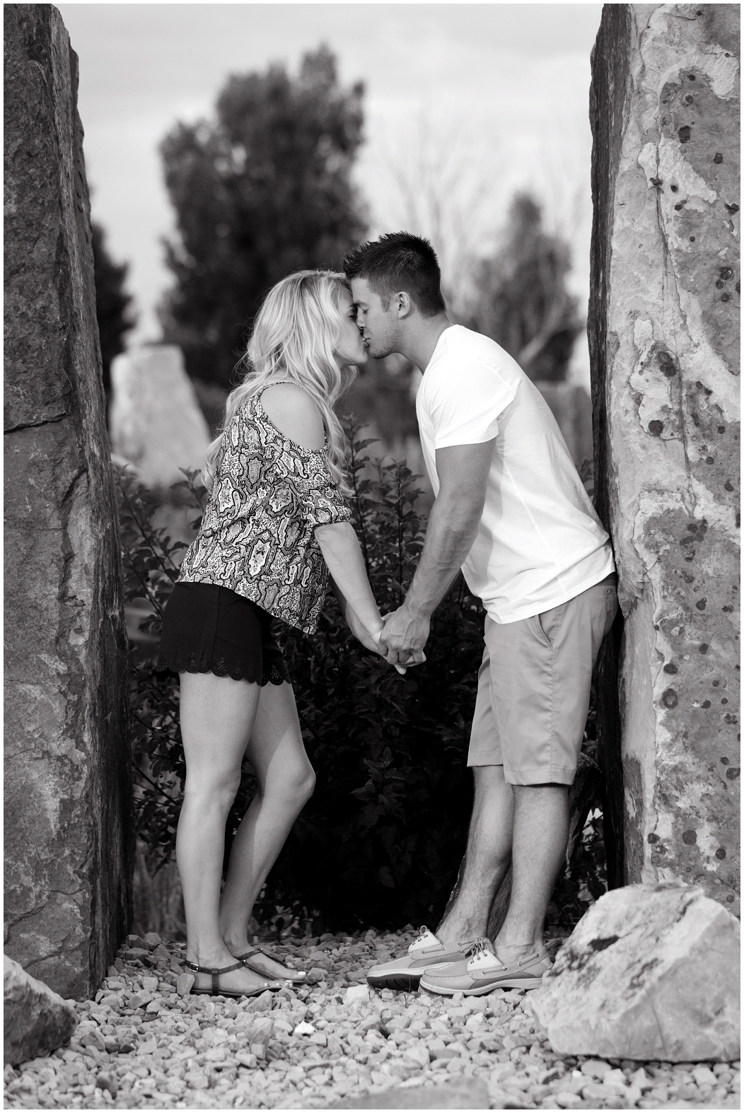 picture of couple kissing