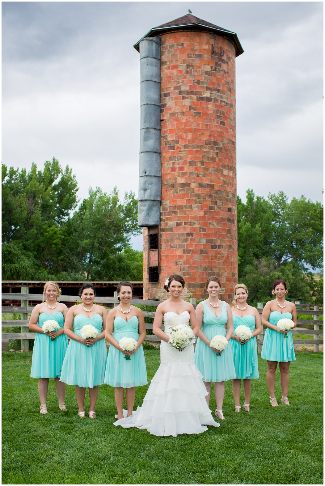 picture of bridesmaids in teal
