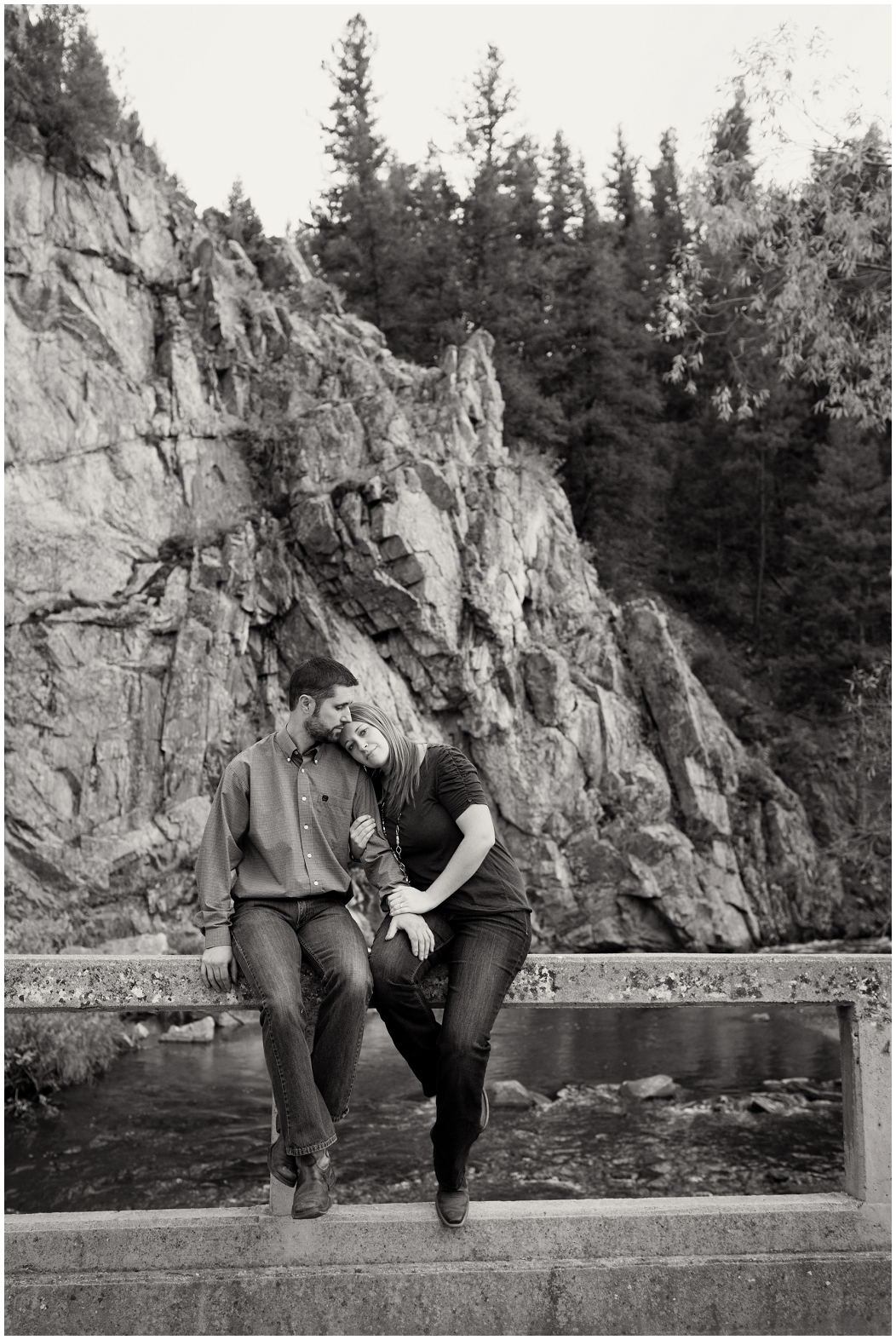 picture of Colorado mountain engagement photos