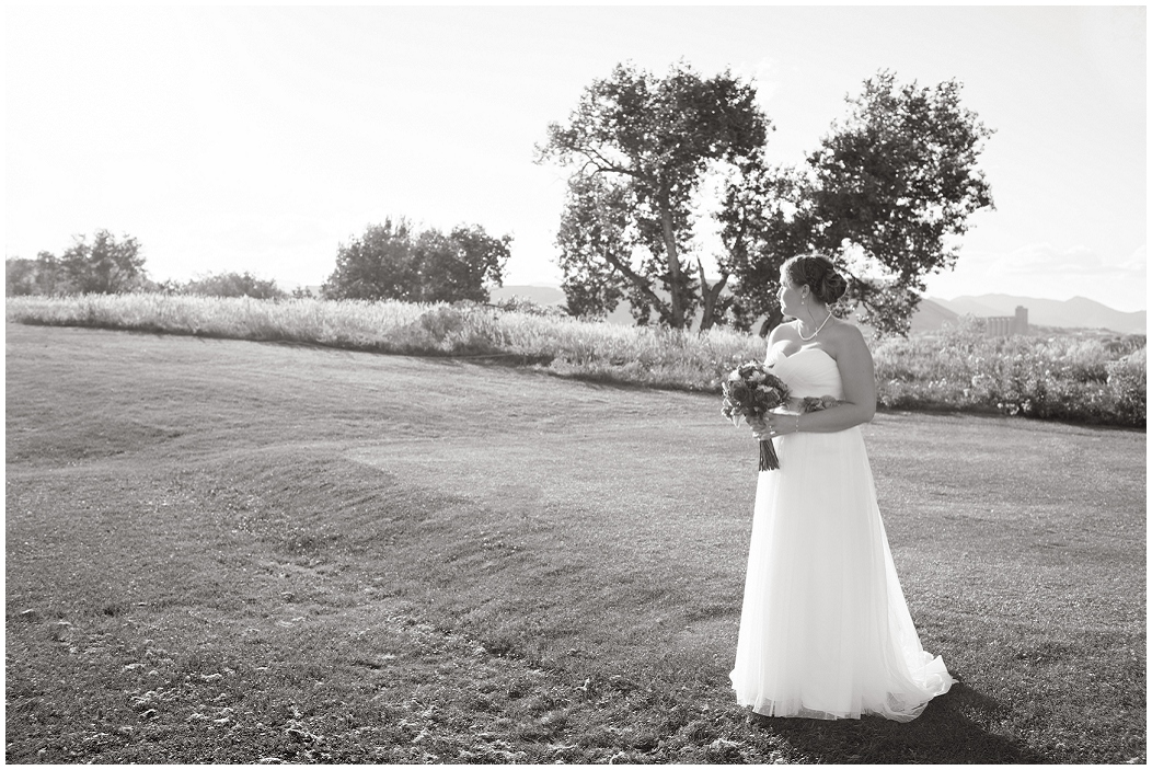 picture of bride at applewood golf course