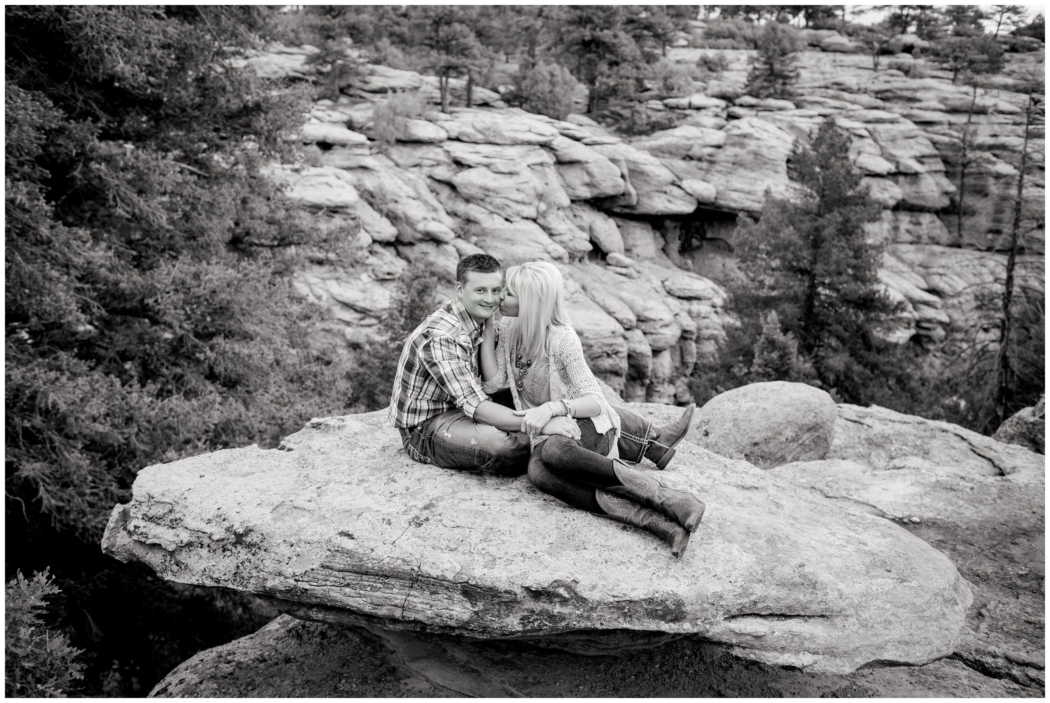 picture of Colorado mountain engagement photos