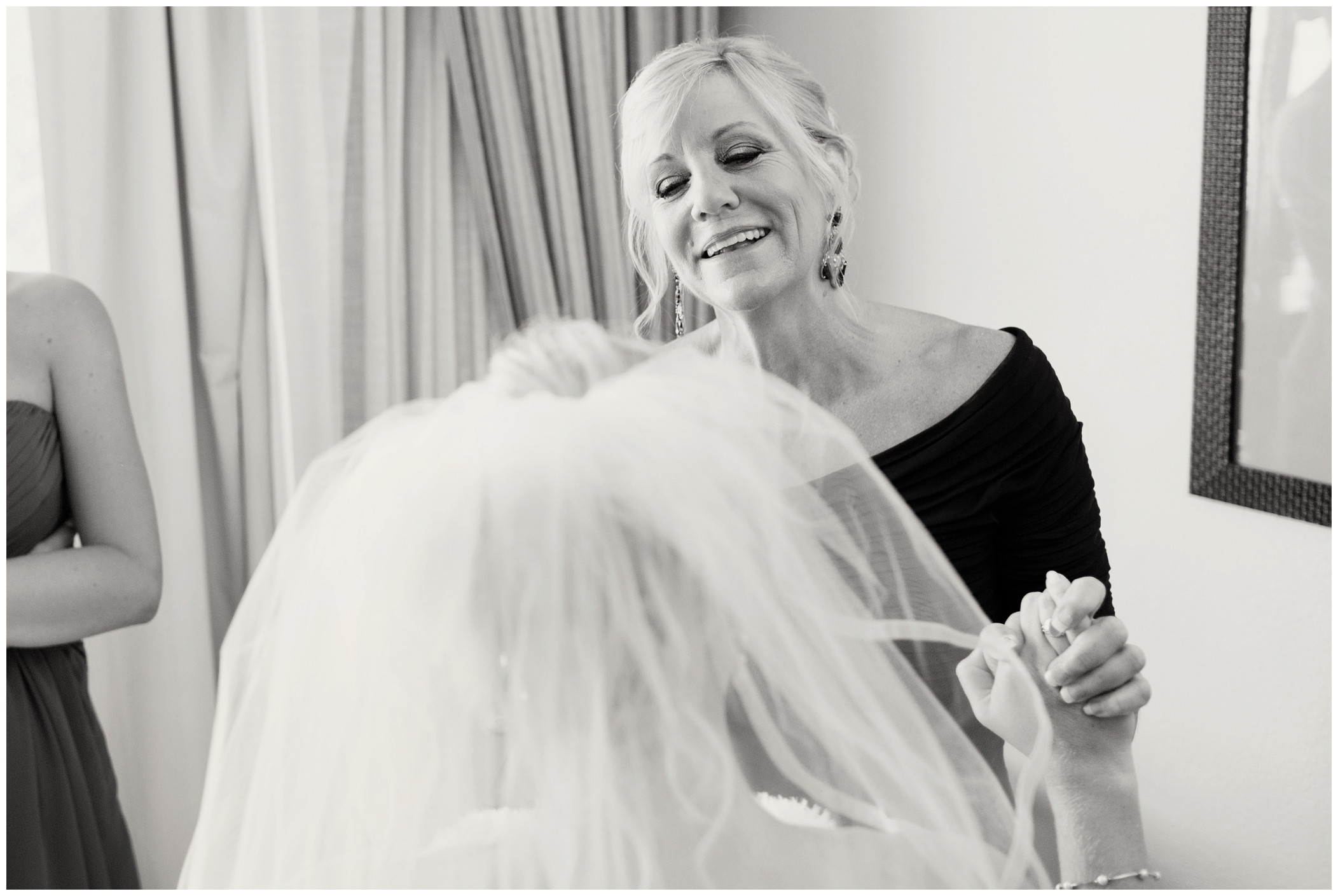 picture of bride's mom getting emotional