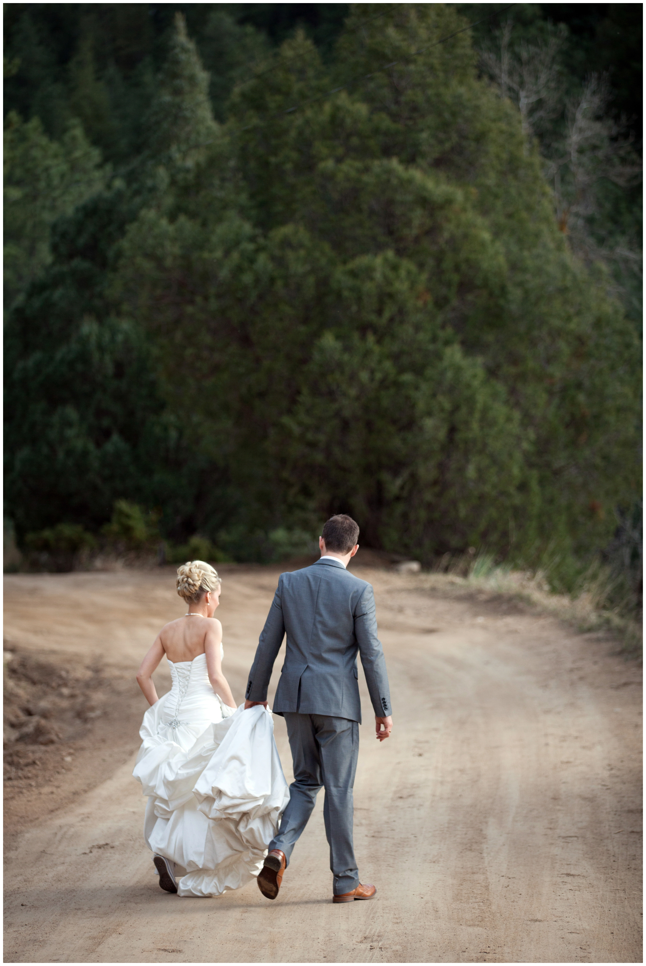 picture of Boulder canyon wedding 