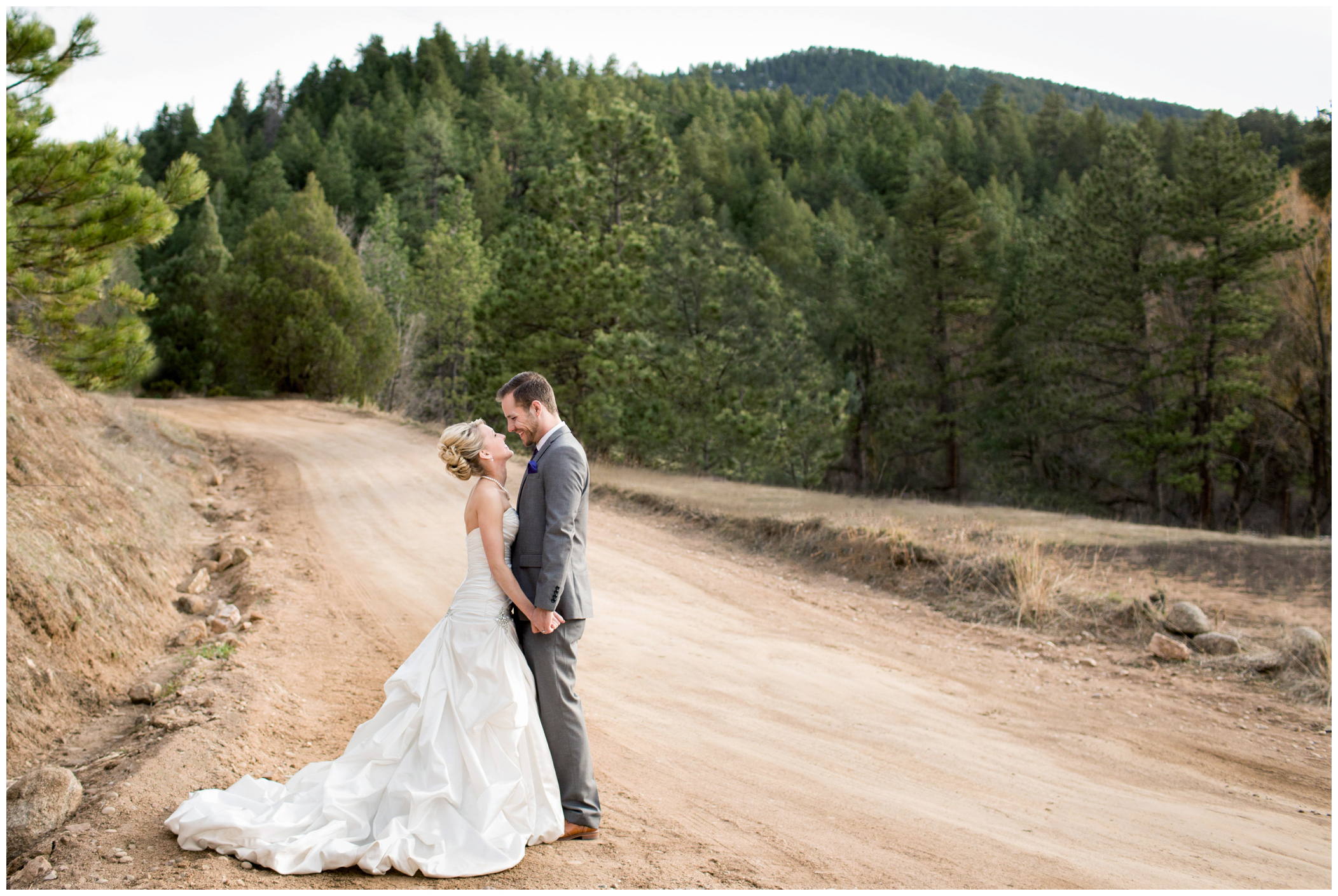 picture of Boulder wedding photography at Wedgewood Event Center