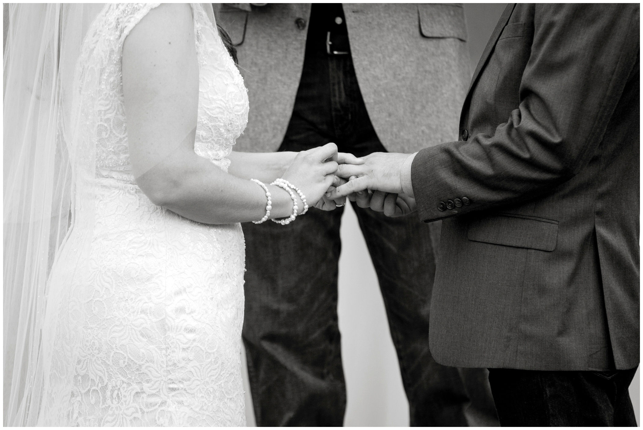 picture of wedding ring ceremony