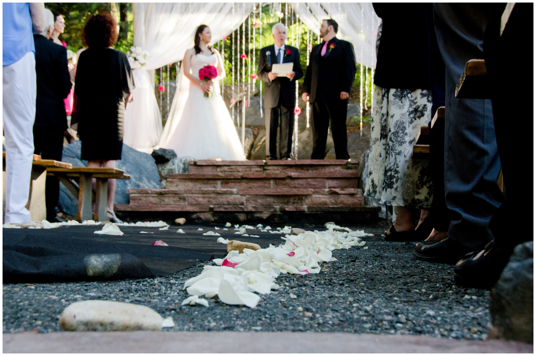 picture of Colorado outdoor wedding ceremony 