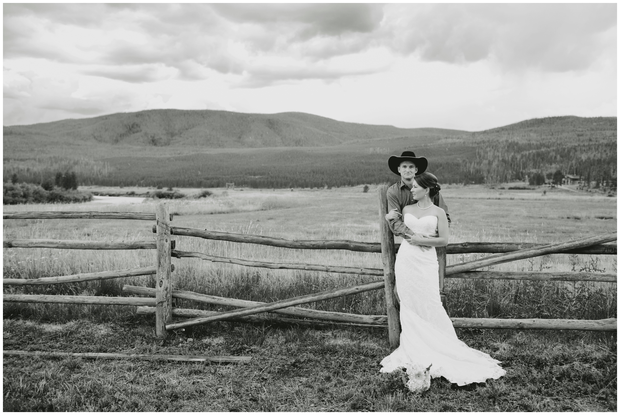 Colorado mountain wedding photos at Winding River Ranch