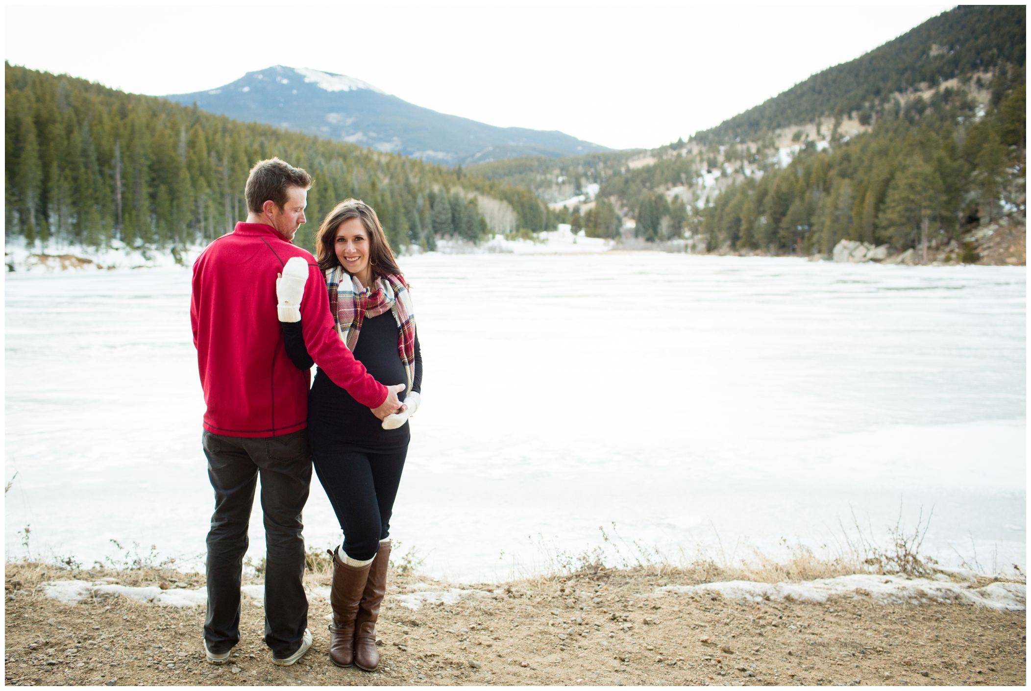 Colorado maternity photos in Evergreen