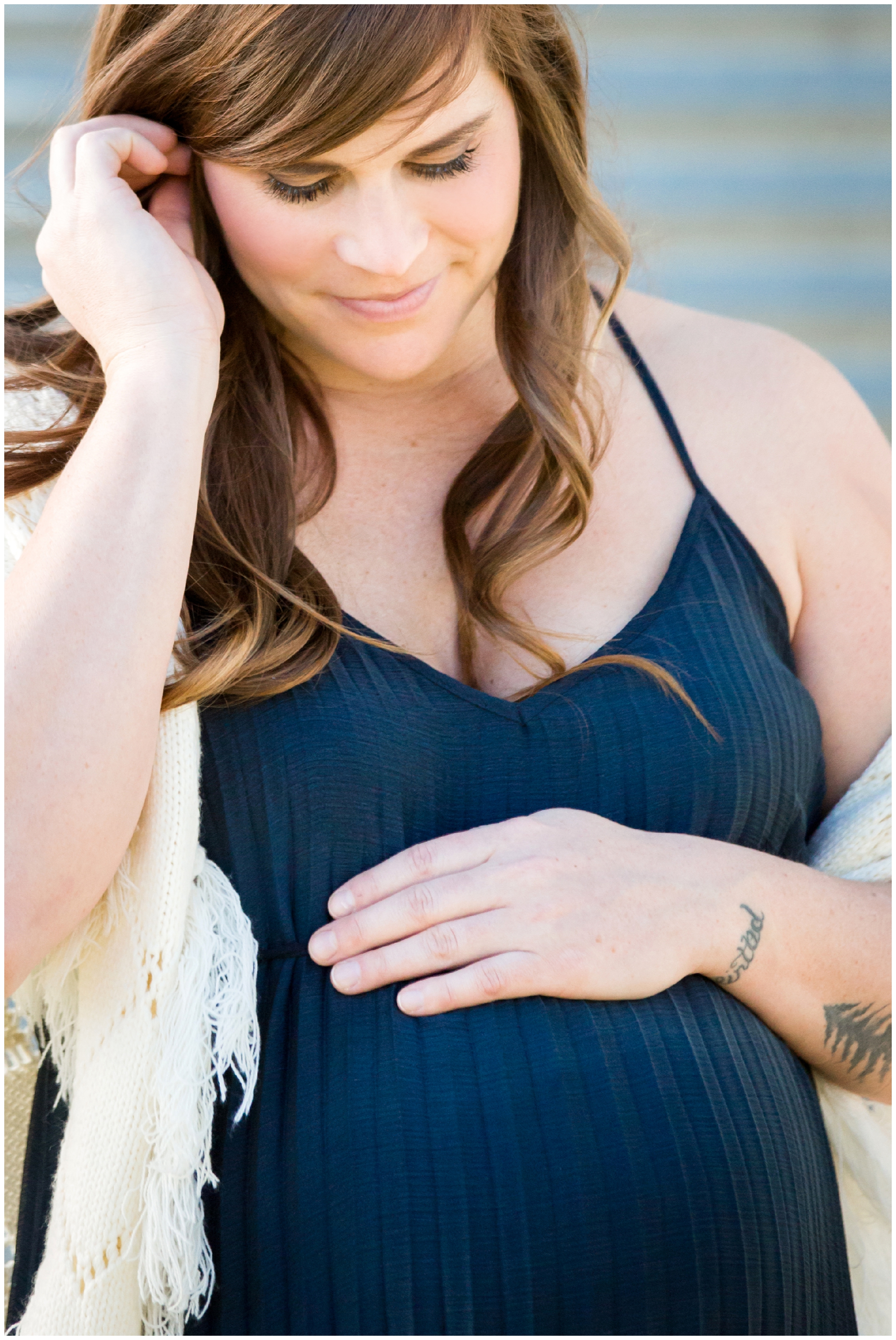 CO maternity photos by Colorado maternity photographer Plum Pretty Photography
