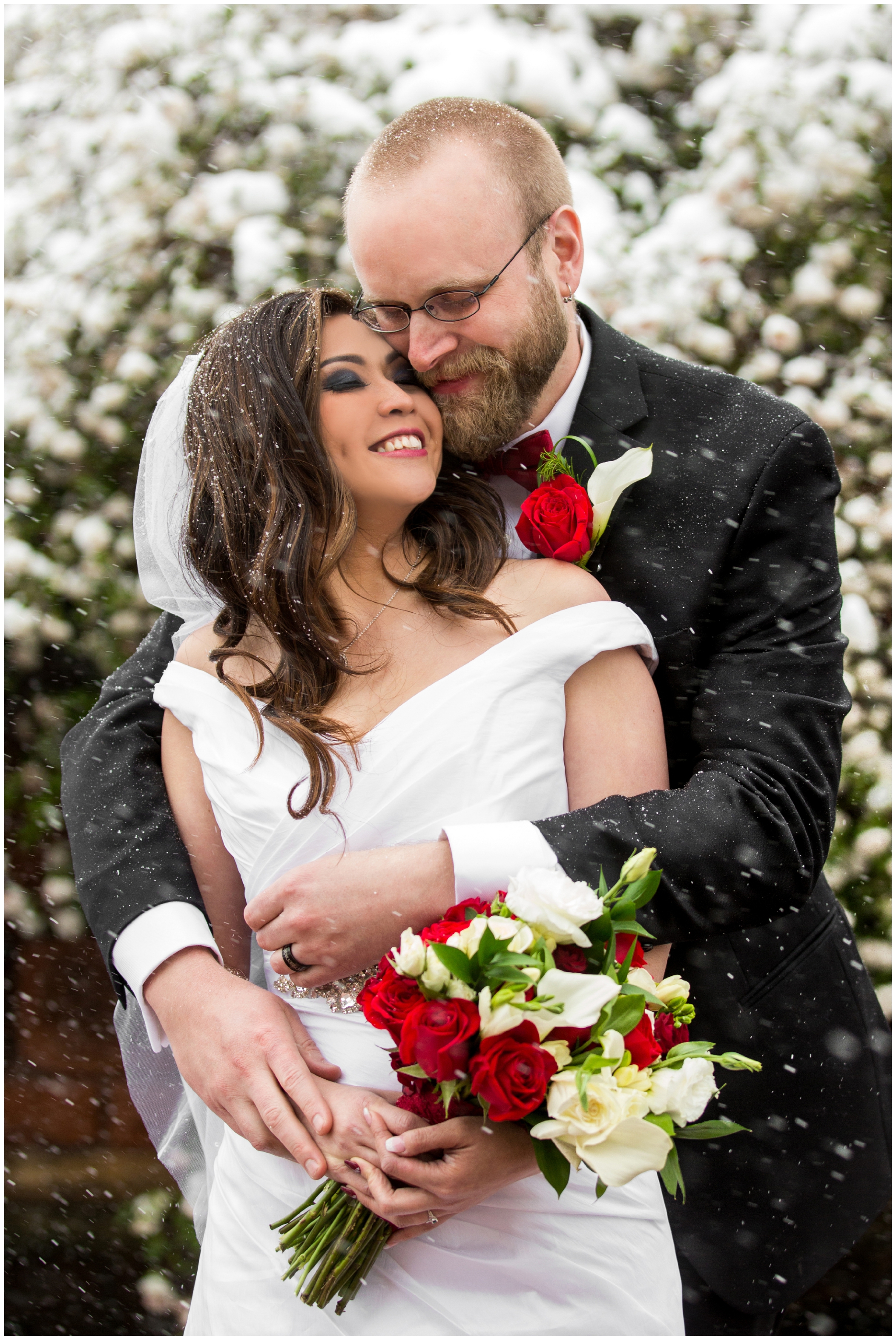 snowy Colorado wedding by Denver wedding photographer Plum Pretty Photography
