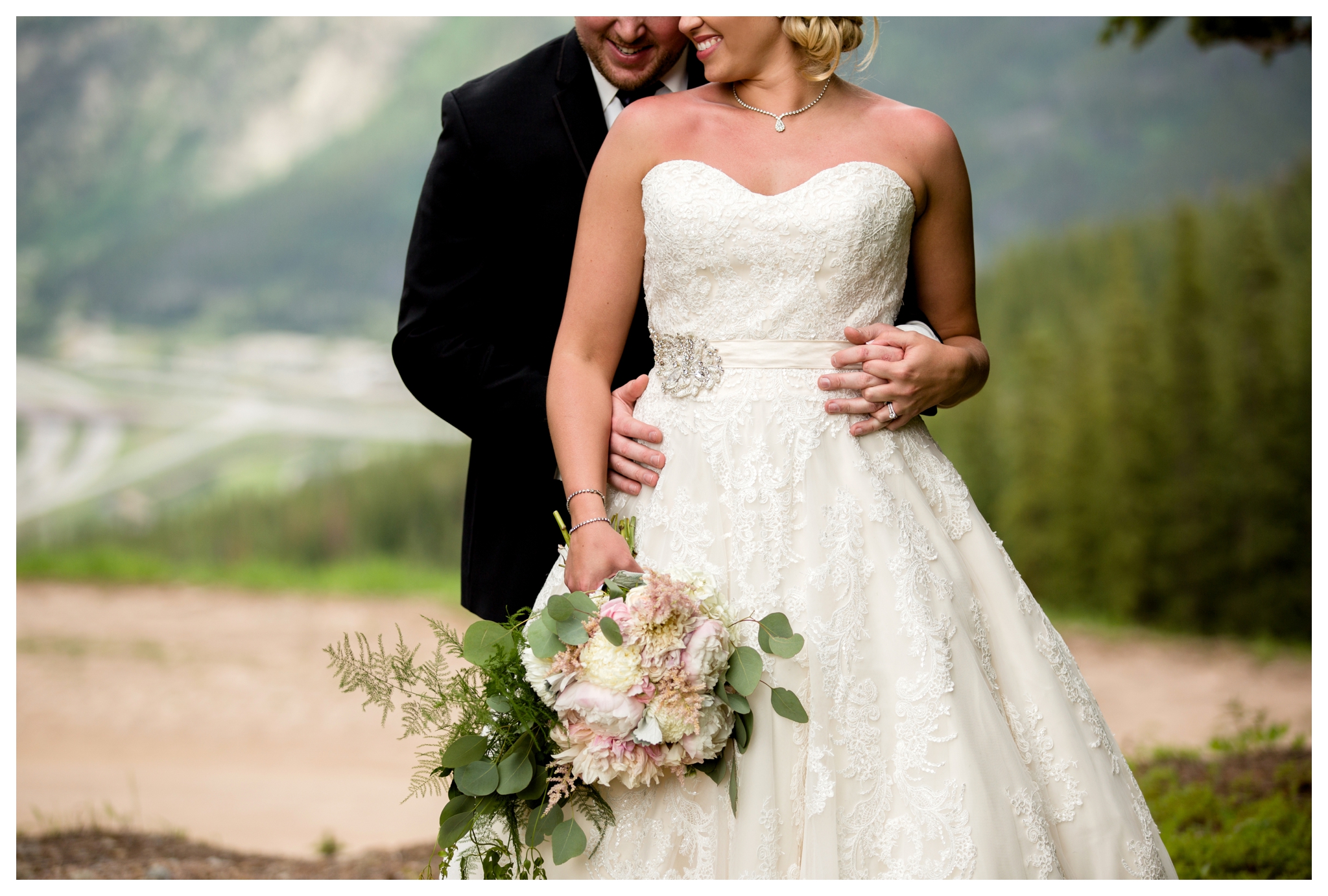 Colorado wedding inspiration by photographer Plum Pretty Photography 