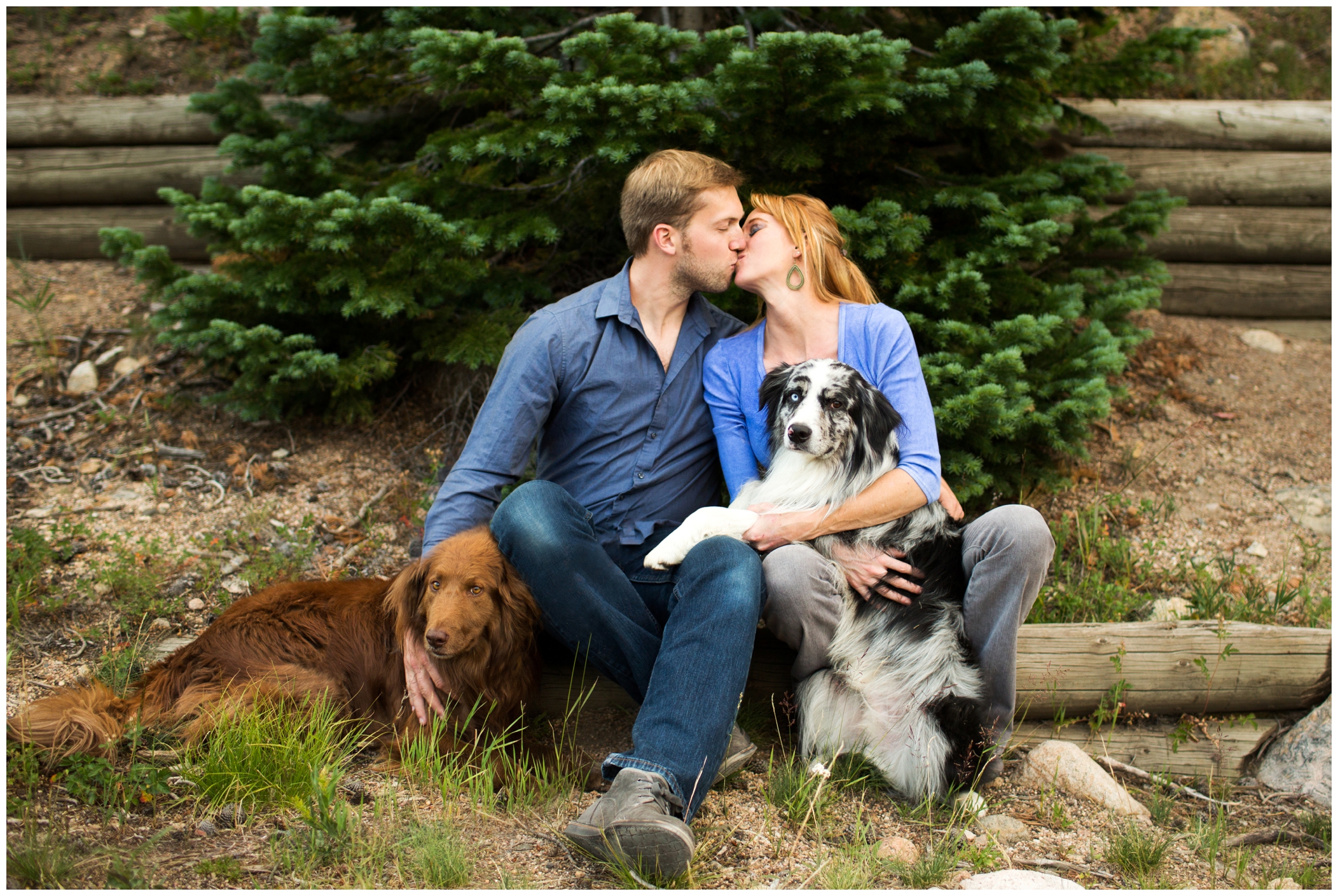Colorado engagement photos with dogs