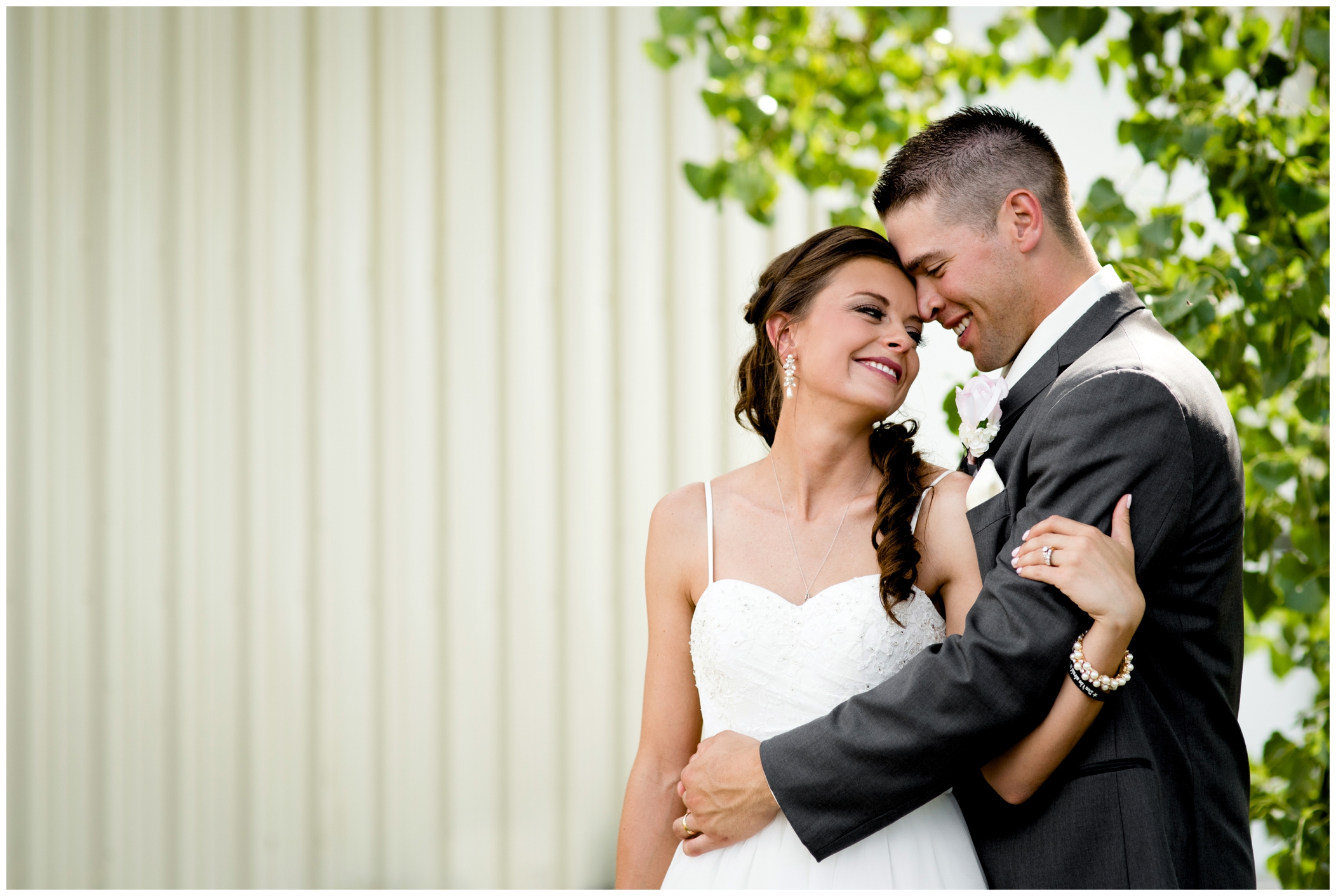 Limon wedding photos by Colorado mountain wedding photographer Plum Pretty Photography