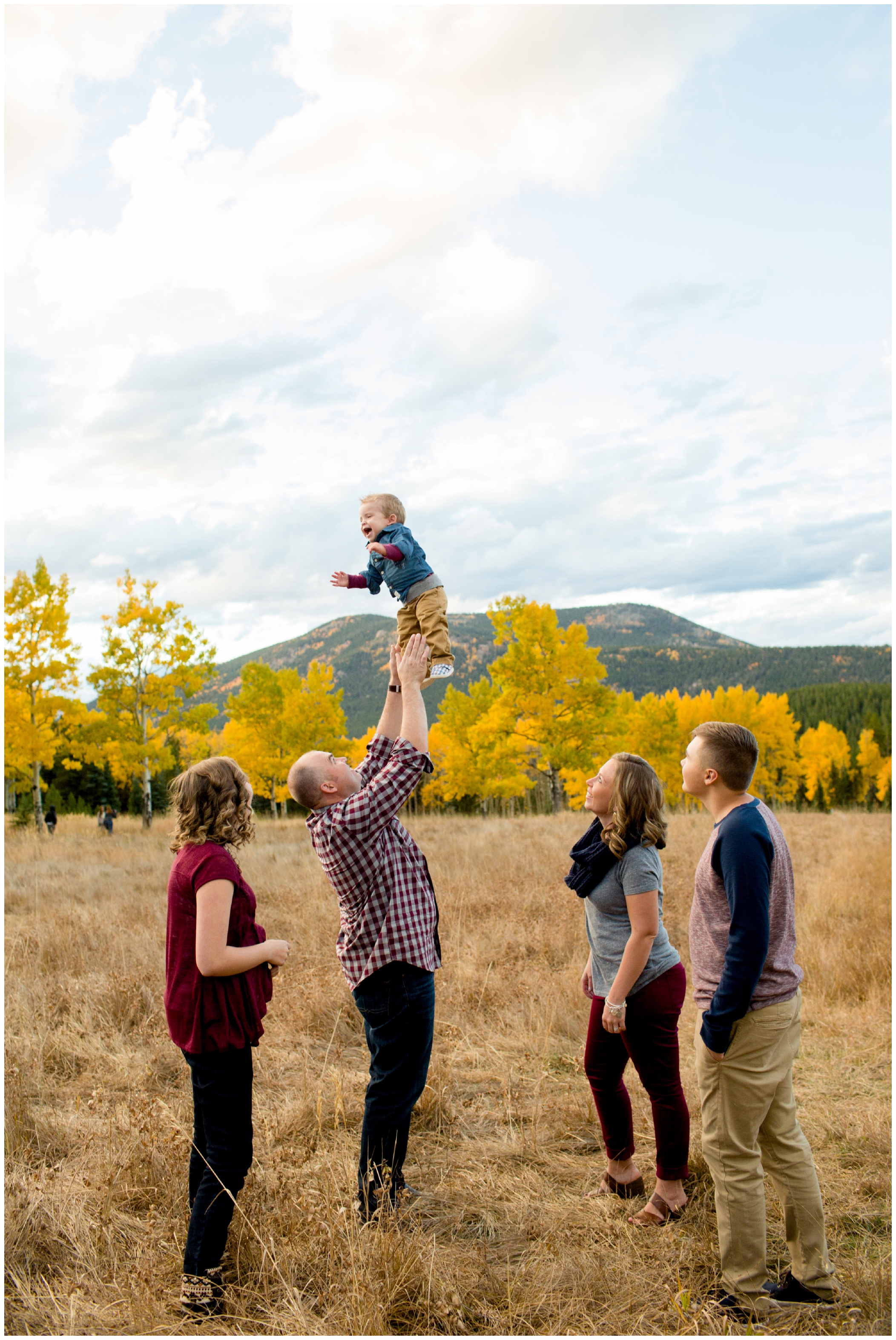 Evergreen Colorado family photos at Frosberg Park by Plum Pretty Photography