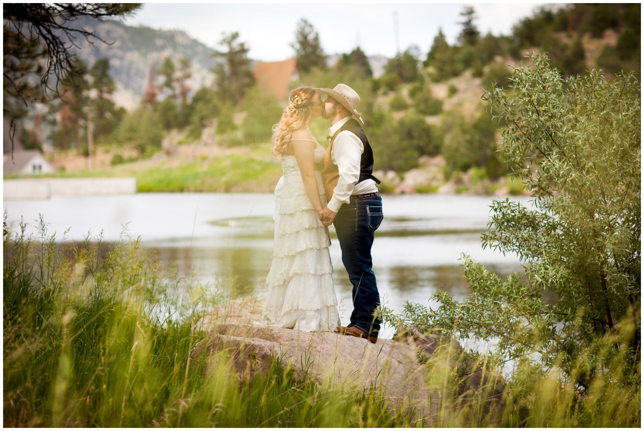 Lyons Colorado wedding photography at Mon Cheri