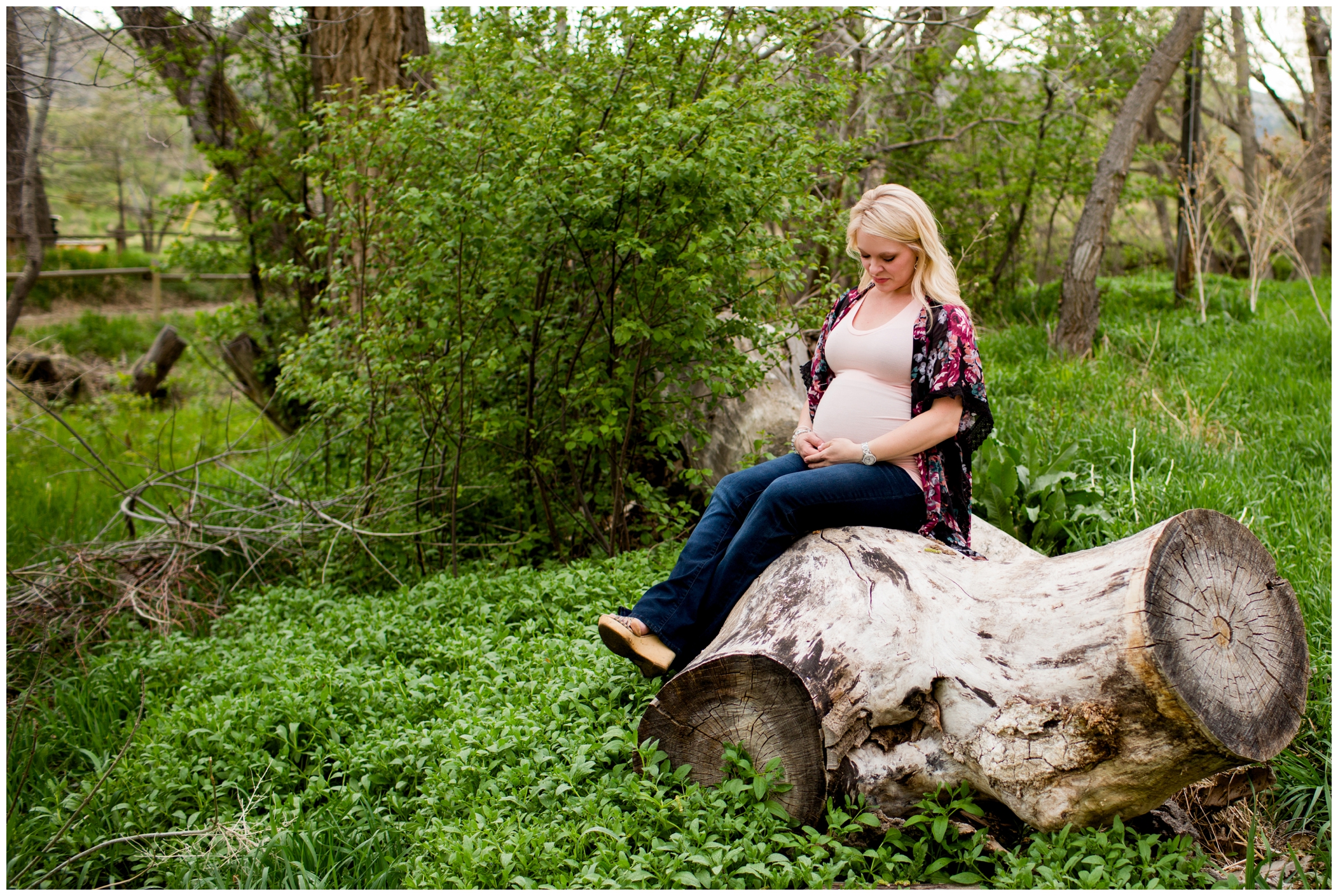 Loveland maternity photos by Plum pretty photography 