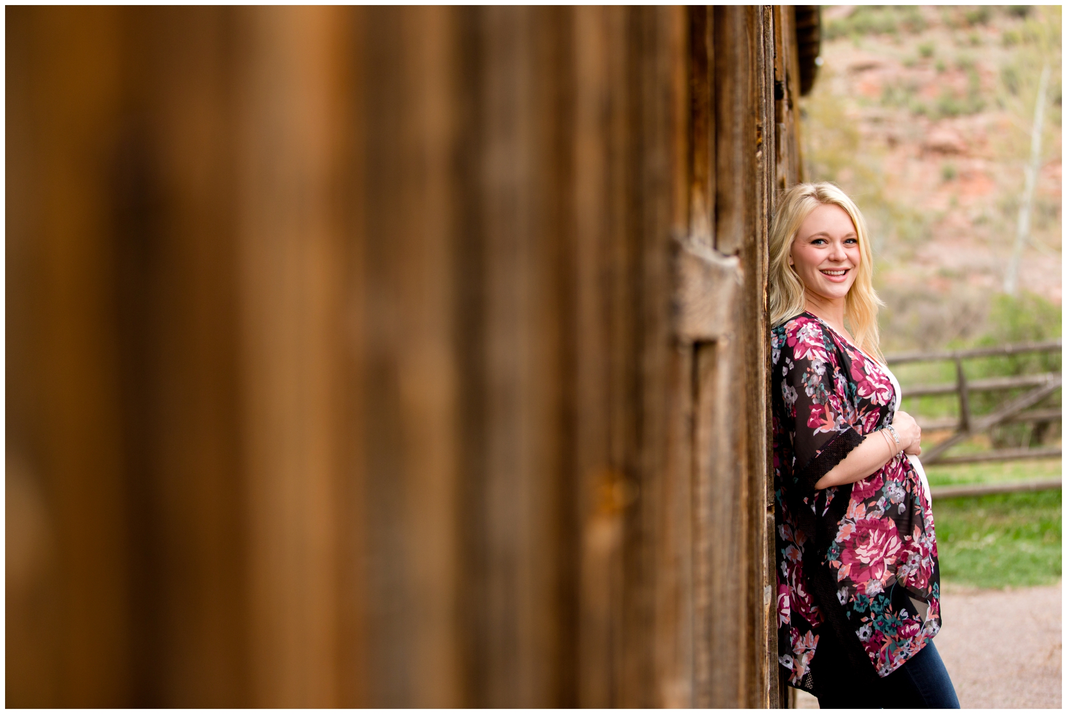 Ft. Collins maternity photos at Bobcat Ridge Natural Area by Plum Pretty Photography