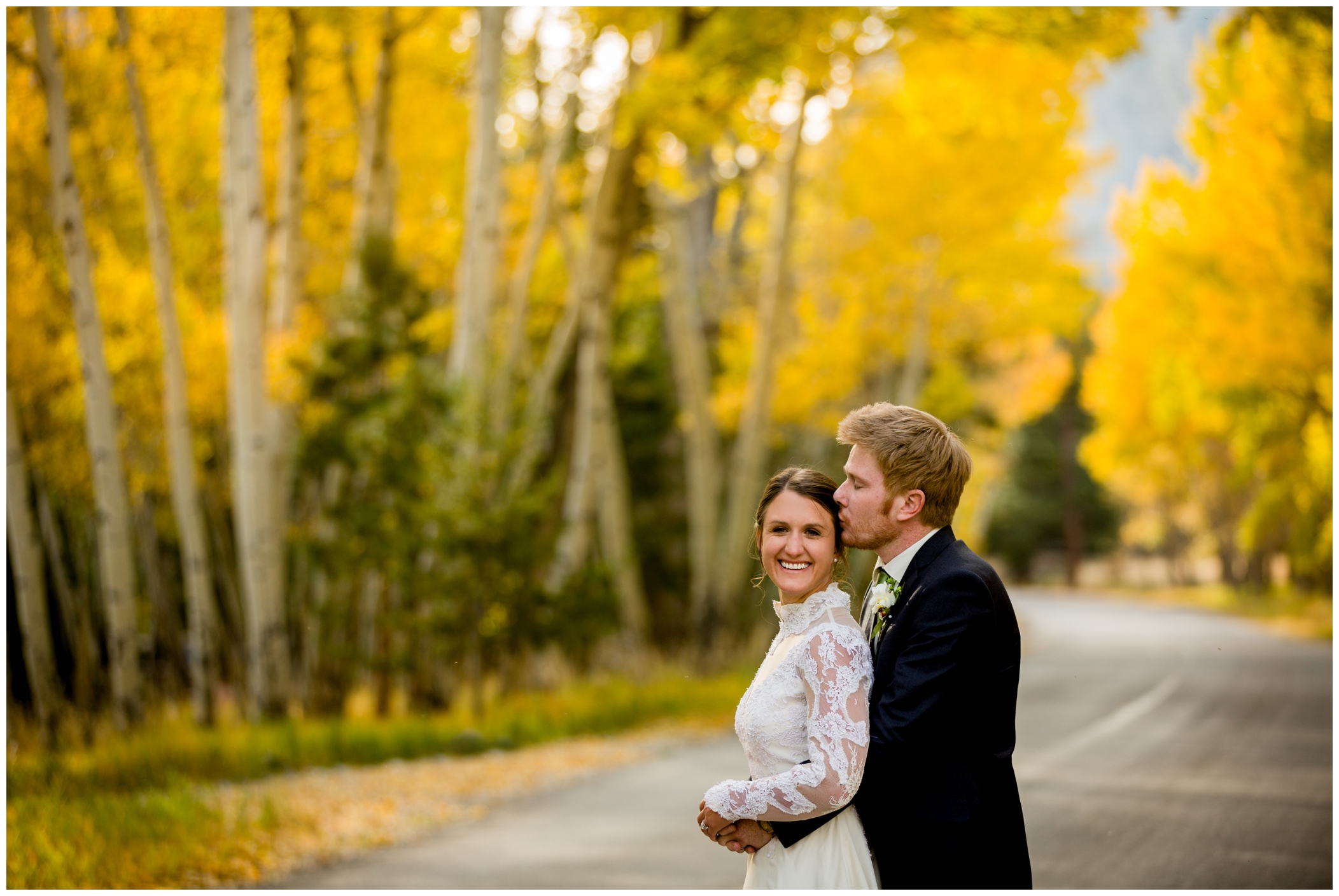 Colorado fall wedding photos by Plum Pretty Photography 