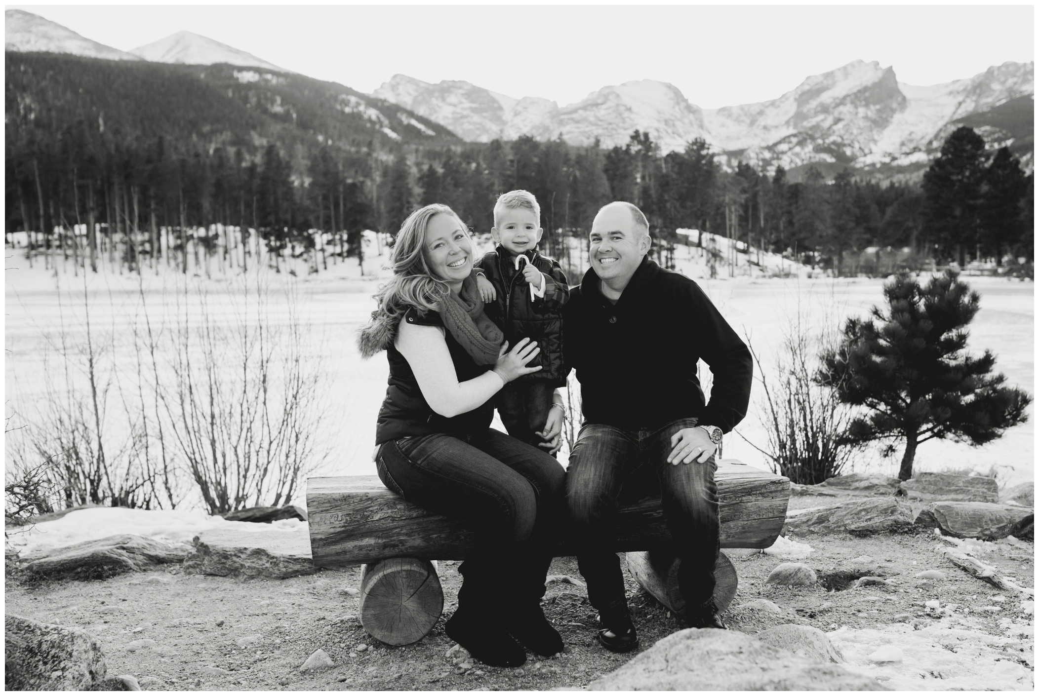 Estes Park winter family photos at Sprague Lake