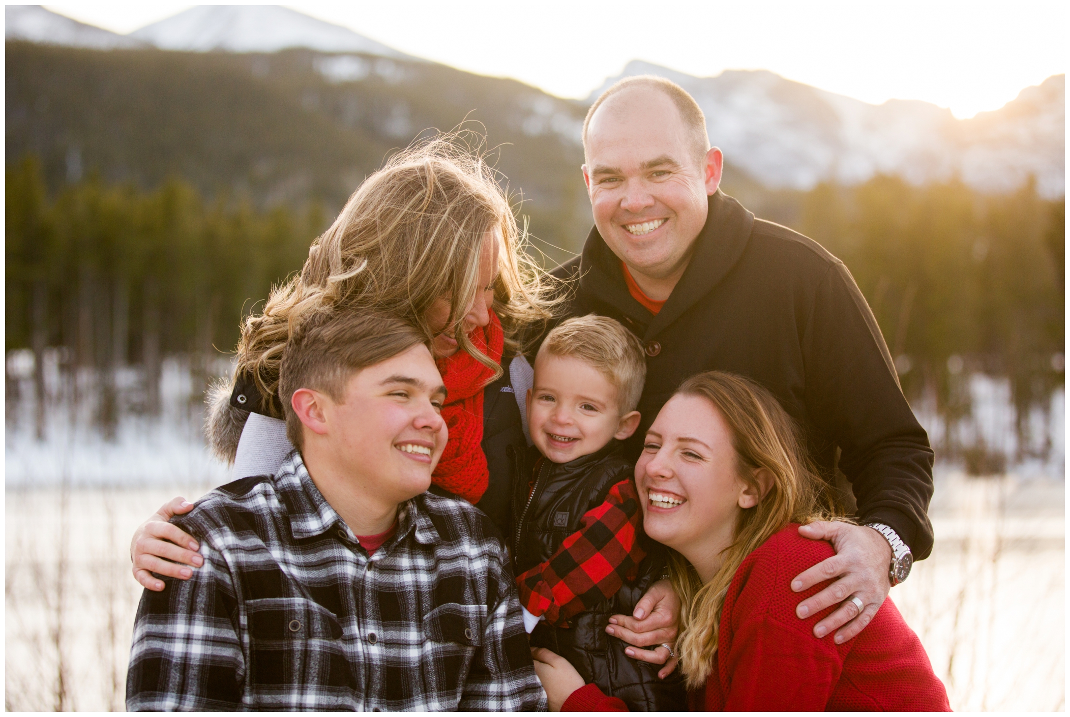 Estes Park family photos at Sprague Lake in RMNP by Colorado portrait photographer Plum Pretty Photography 