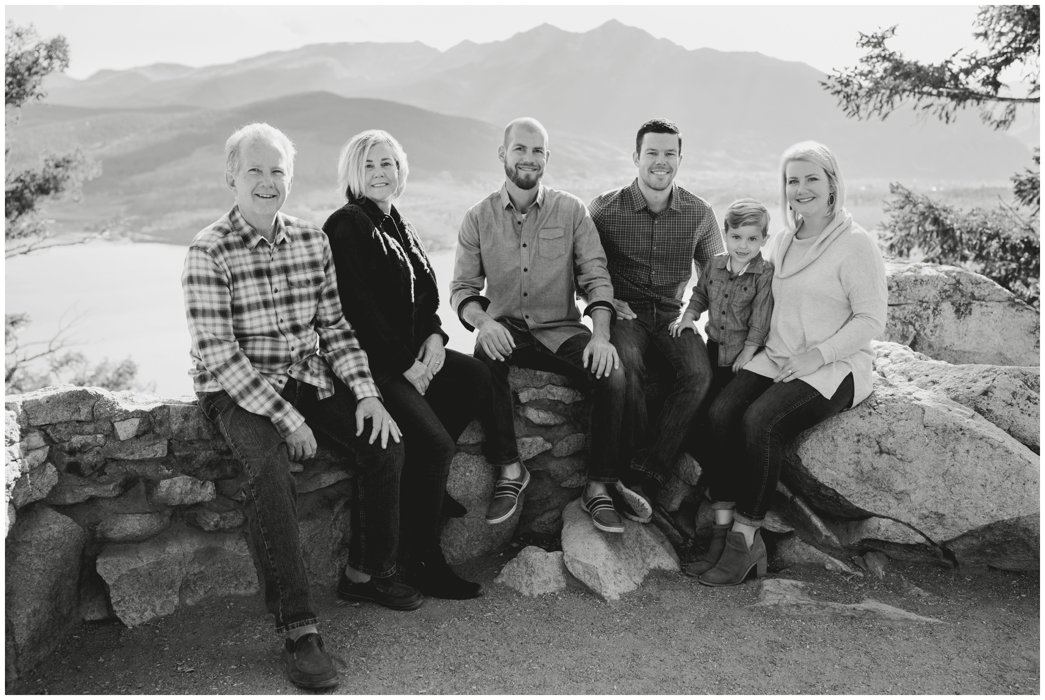 Breckenridge Colorado family photography session at Sapphire Point Overlook 