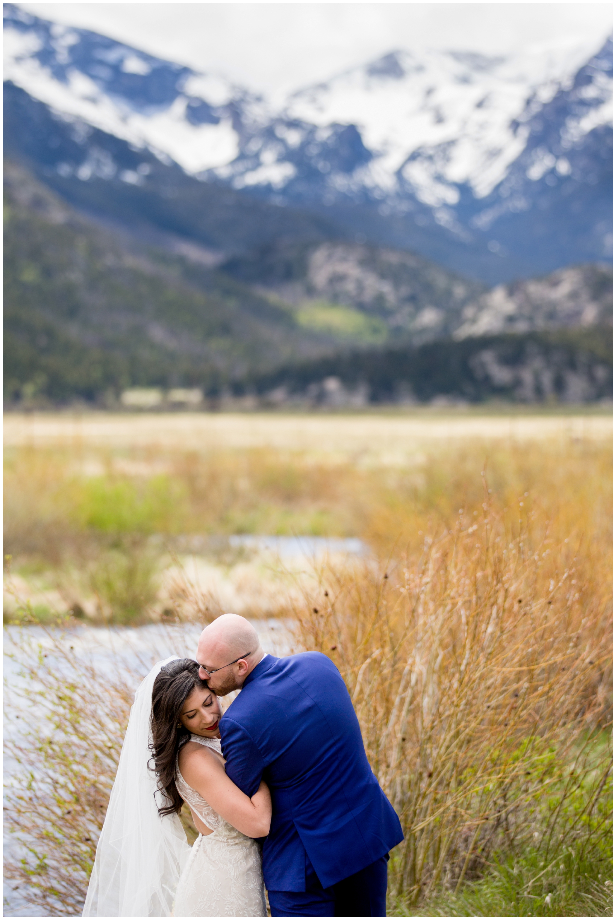 Estes Park Colorado wedding photos at Moraine Park 