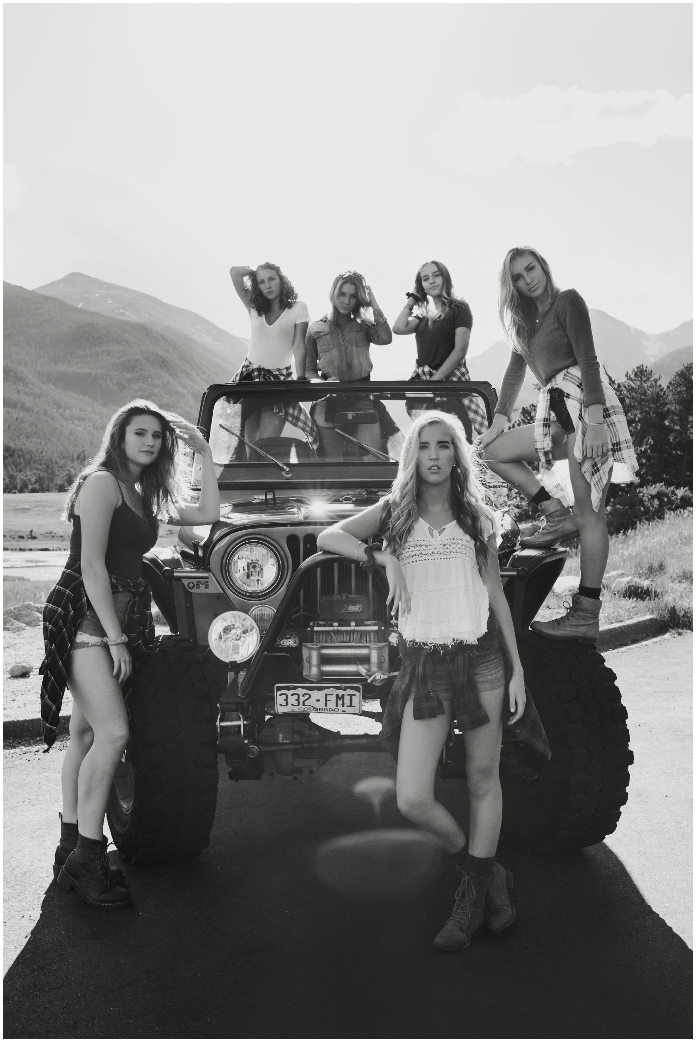Camping senior session with old jeep by Longmont photographer Plum Pretty Photography 