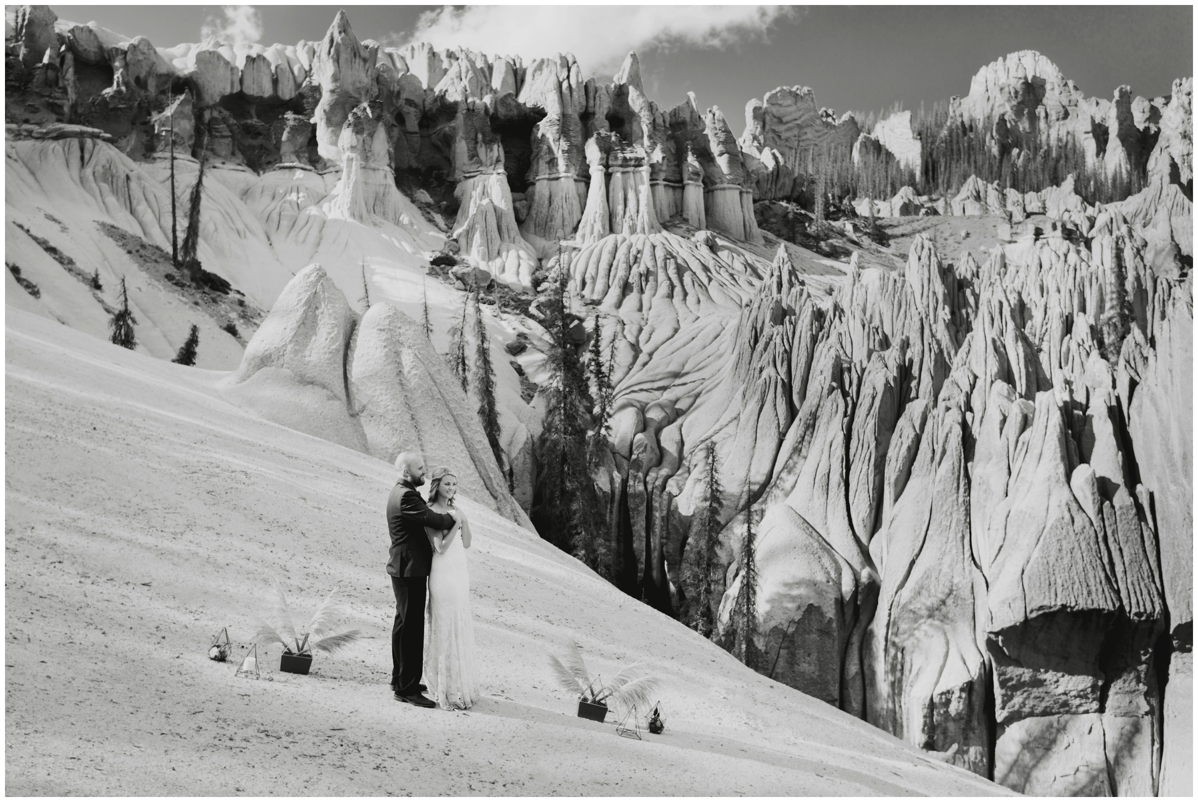 Colorado intimate mountain elopement in Creede CO 