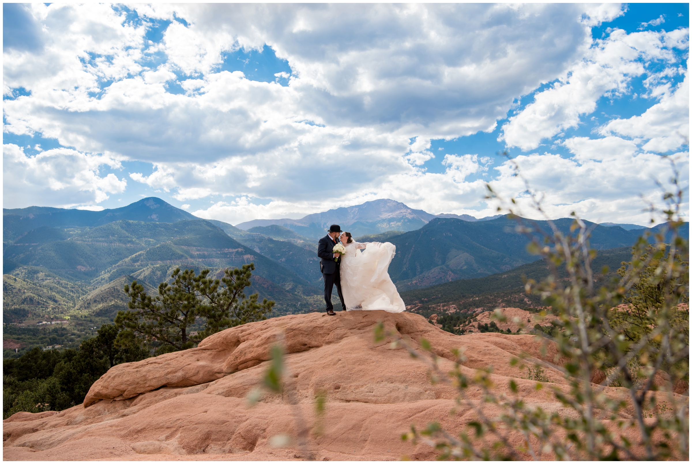 Wedding photos at Garden of the Gods Park by Colorado Springs photographer Plum Pretty Photography