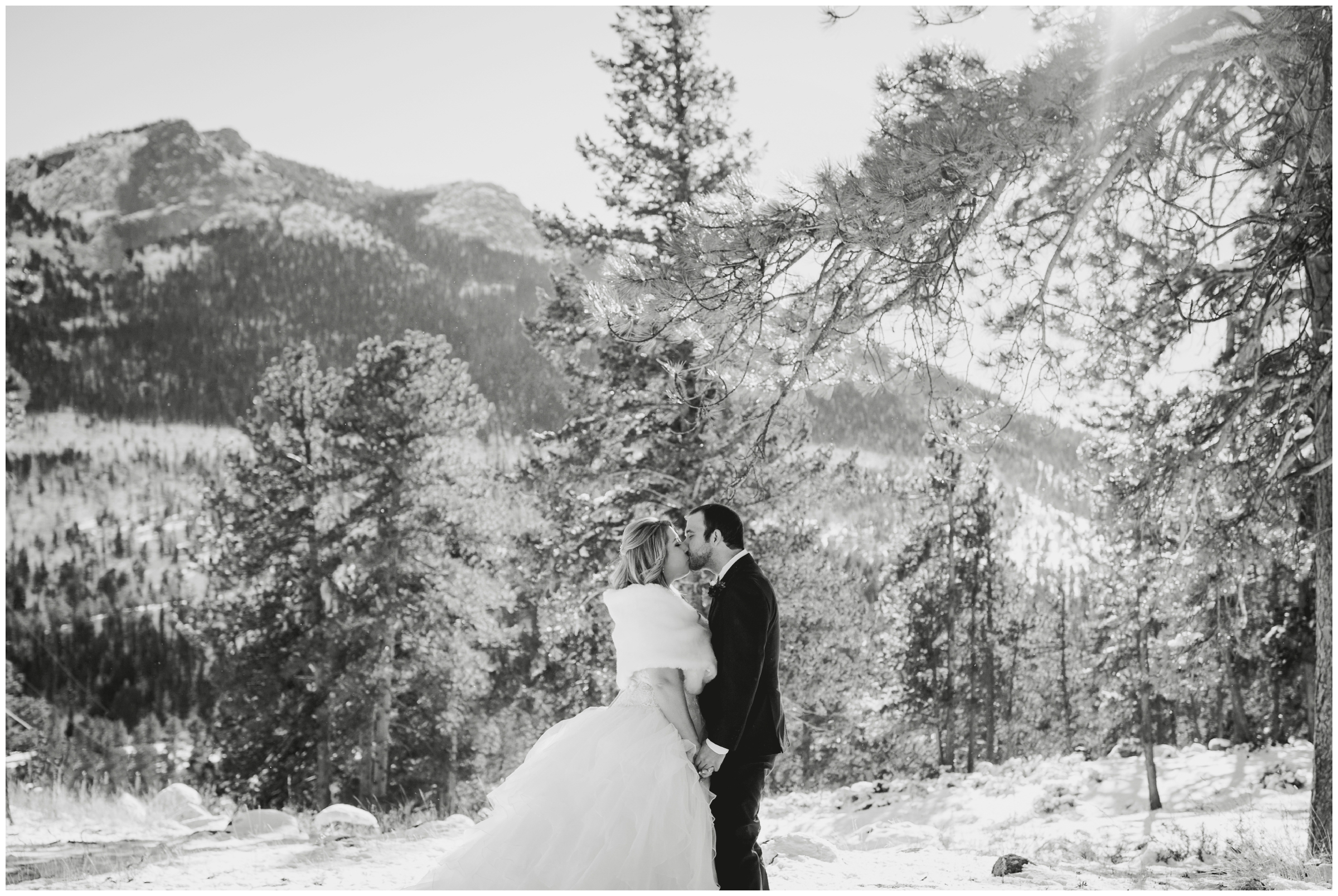 snowy Estes Park Colorado winter wedding photography at Della Terra Mountain Chateau 