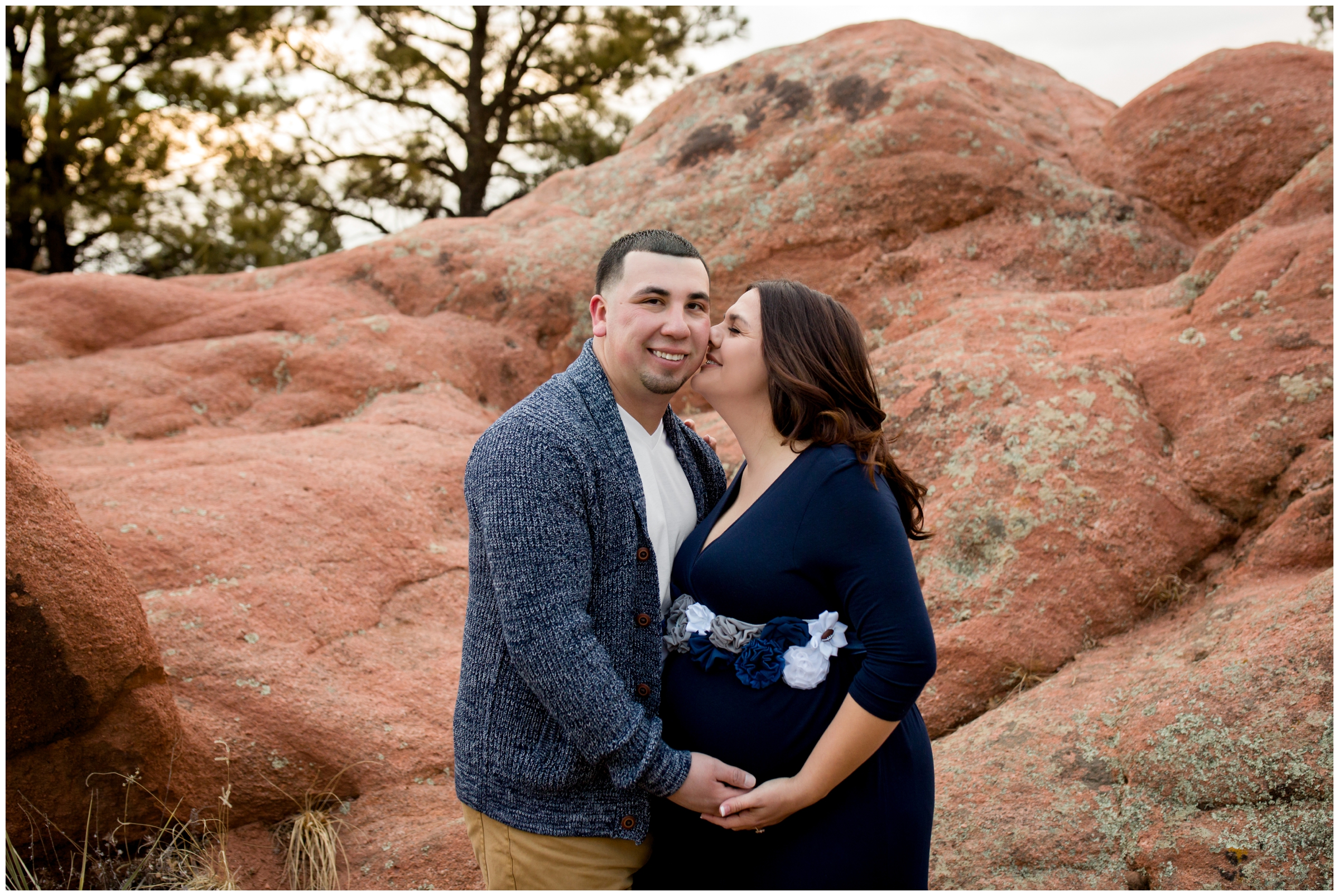 winter Colorado Springs maternity photography at Garden of the Gods park by Denver portrait photographer Plum Pretty Photography