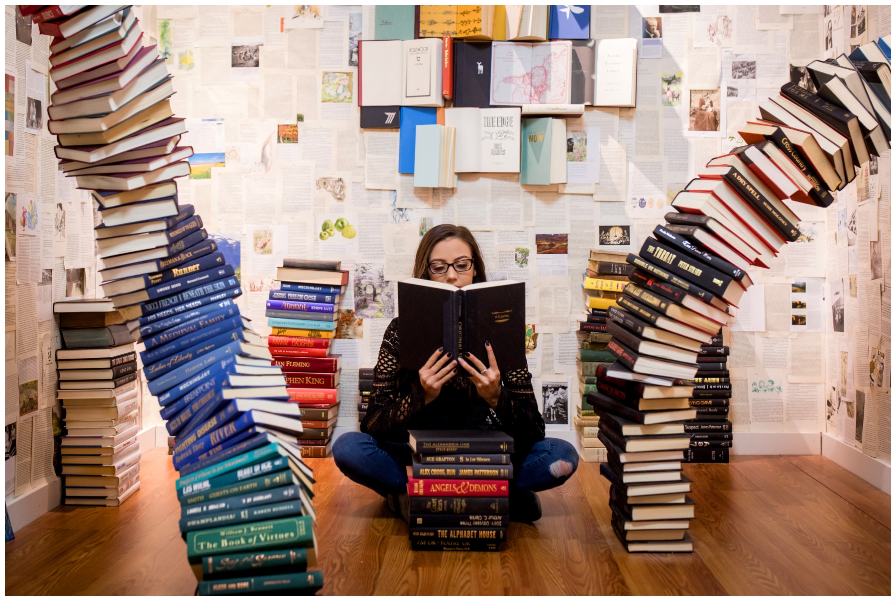 bookworm library senior photography inspiration in Boulder Colorado 