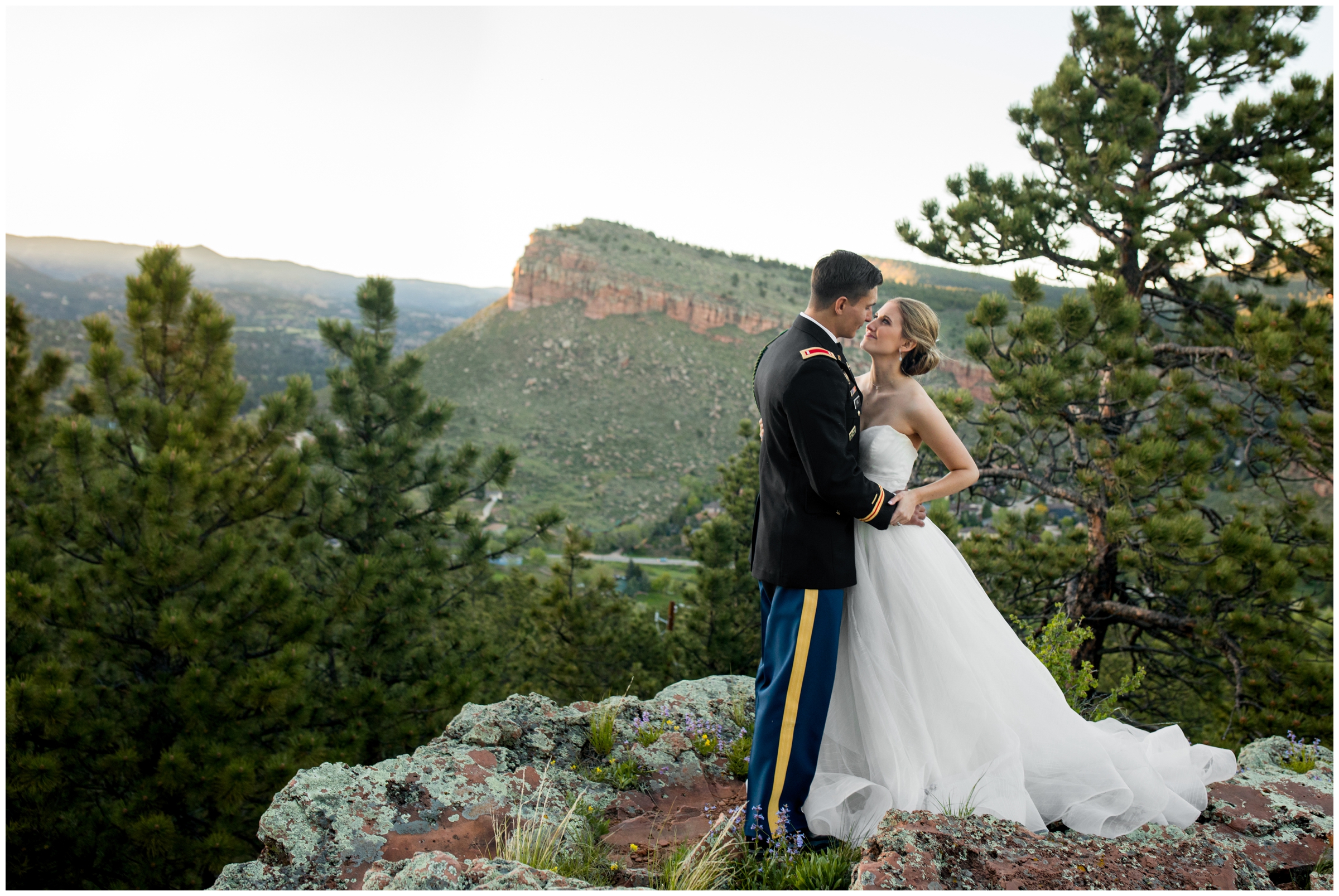 romantic couples portraits at best Colorado wedding venue Lionscrest Manor 