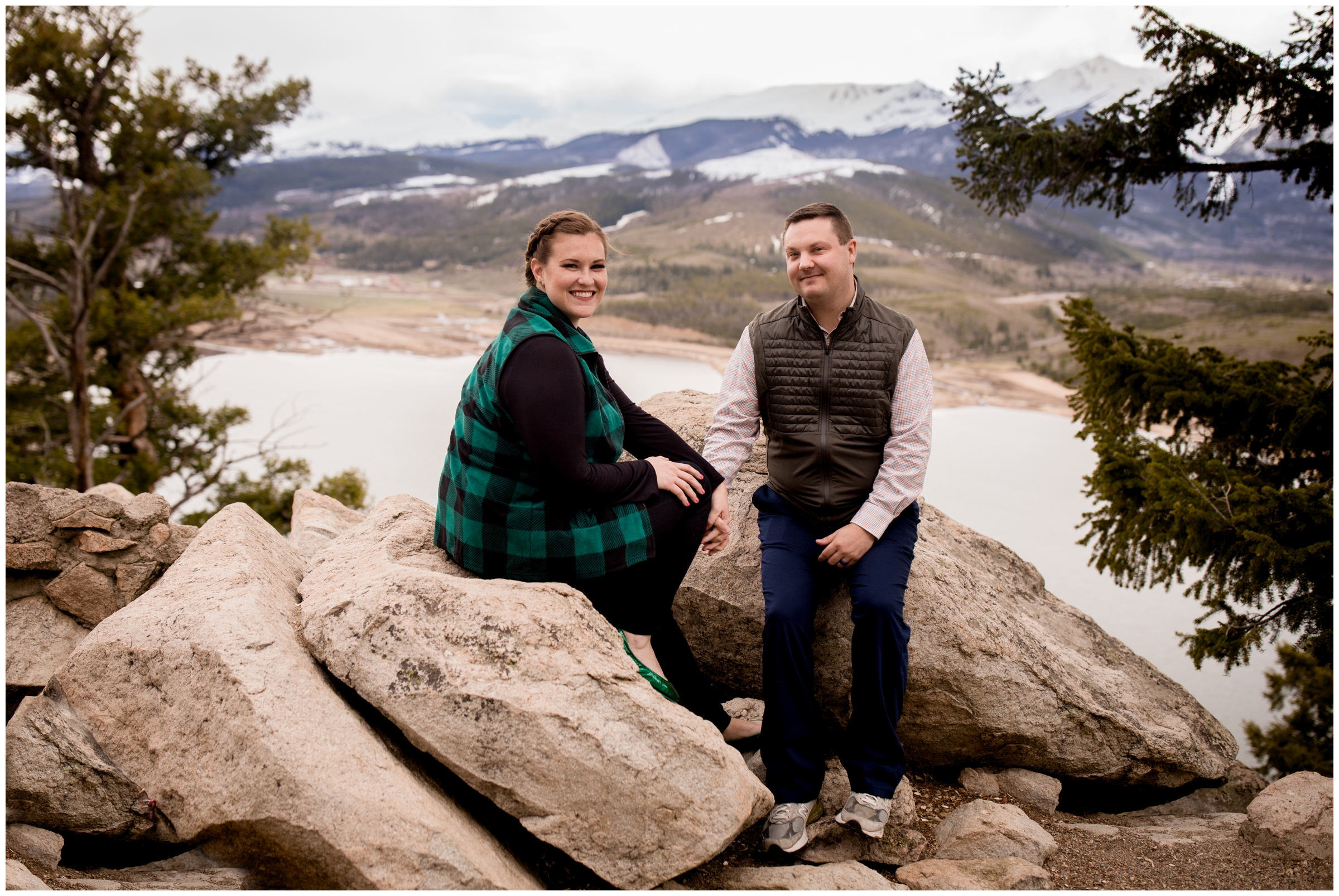 Colorado anniversary photo shoot at Sapphire Point Overlook 