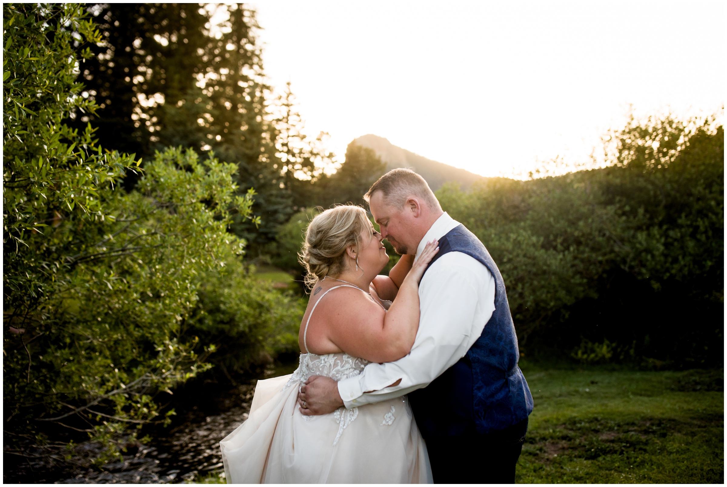 Mountain View Ranch wedding photos by Colorado photographer Plum Pretty Photography at Wedgewood Weddings in Pine CO