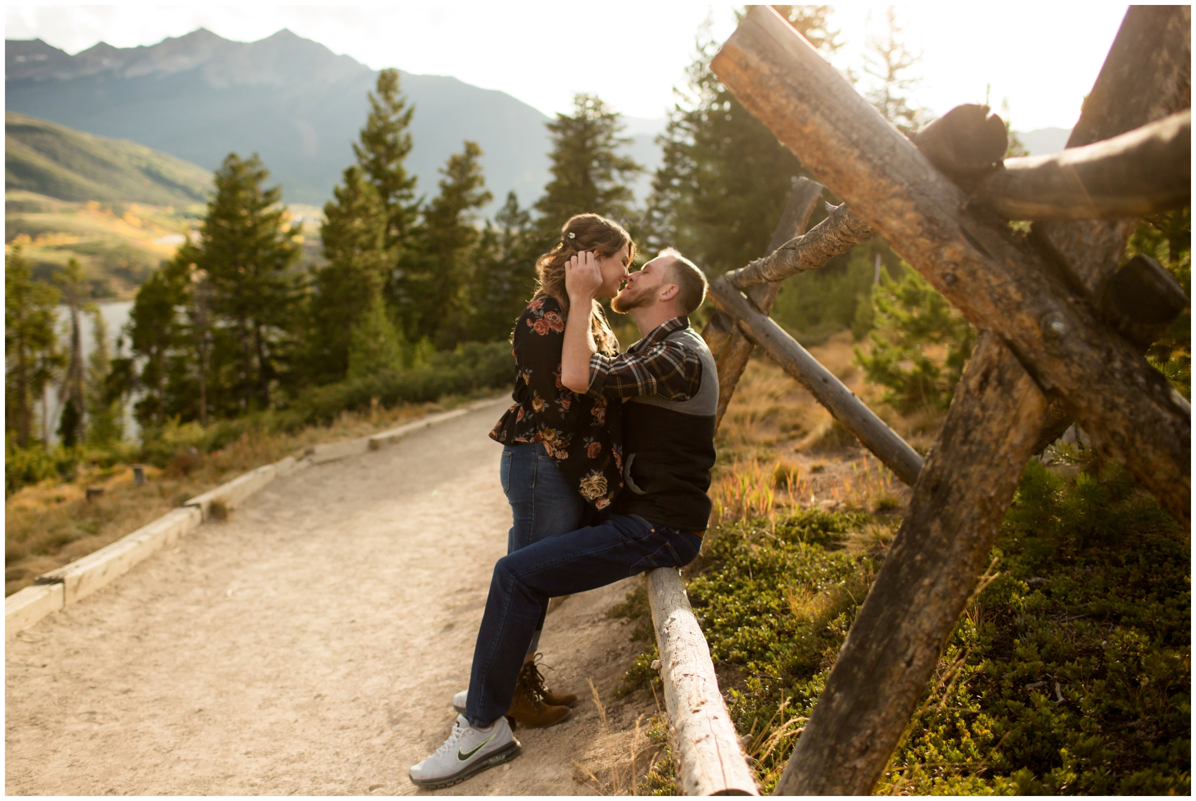 fall engagement photography inspiration at Sapphire Point Colorado 