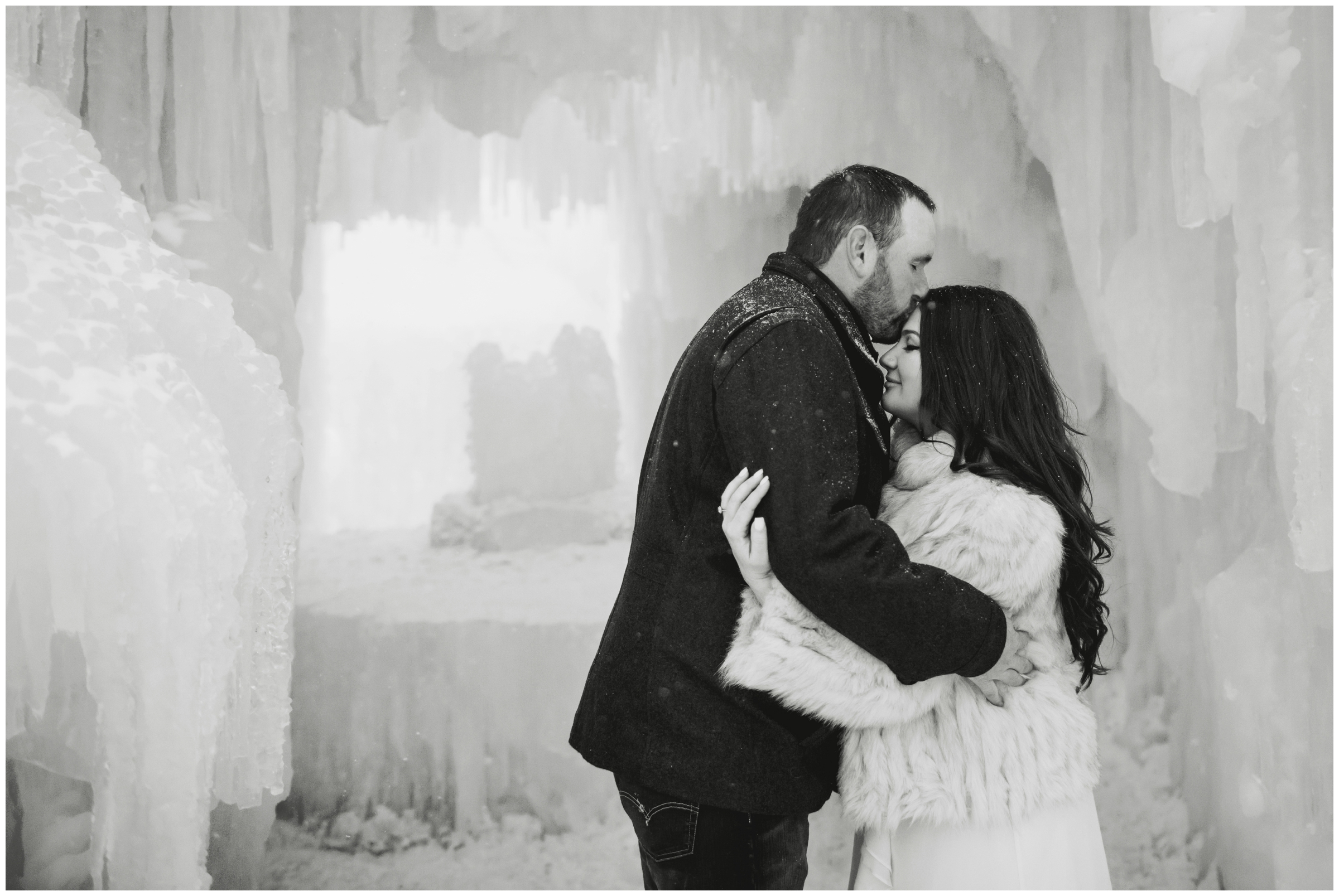 Colorado ice castles engagement pictures by Breckenridge photographer Plum Pretty Photography