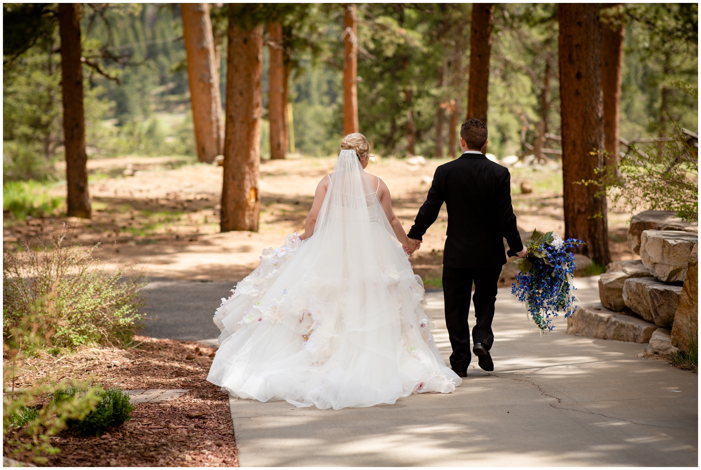 Della Terra wedding photography during late spring by Estes Park Colorado photographer Plum Pretty Photography