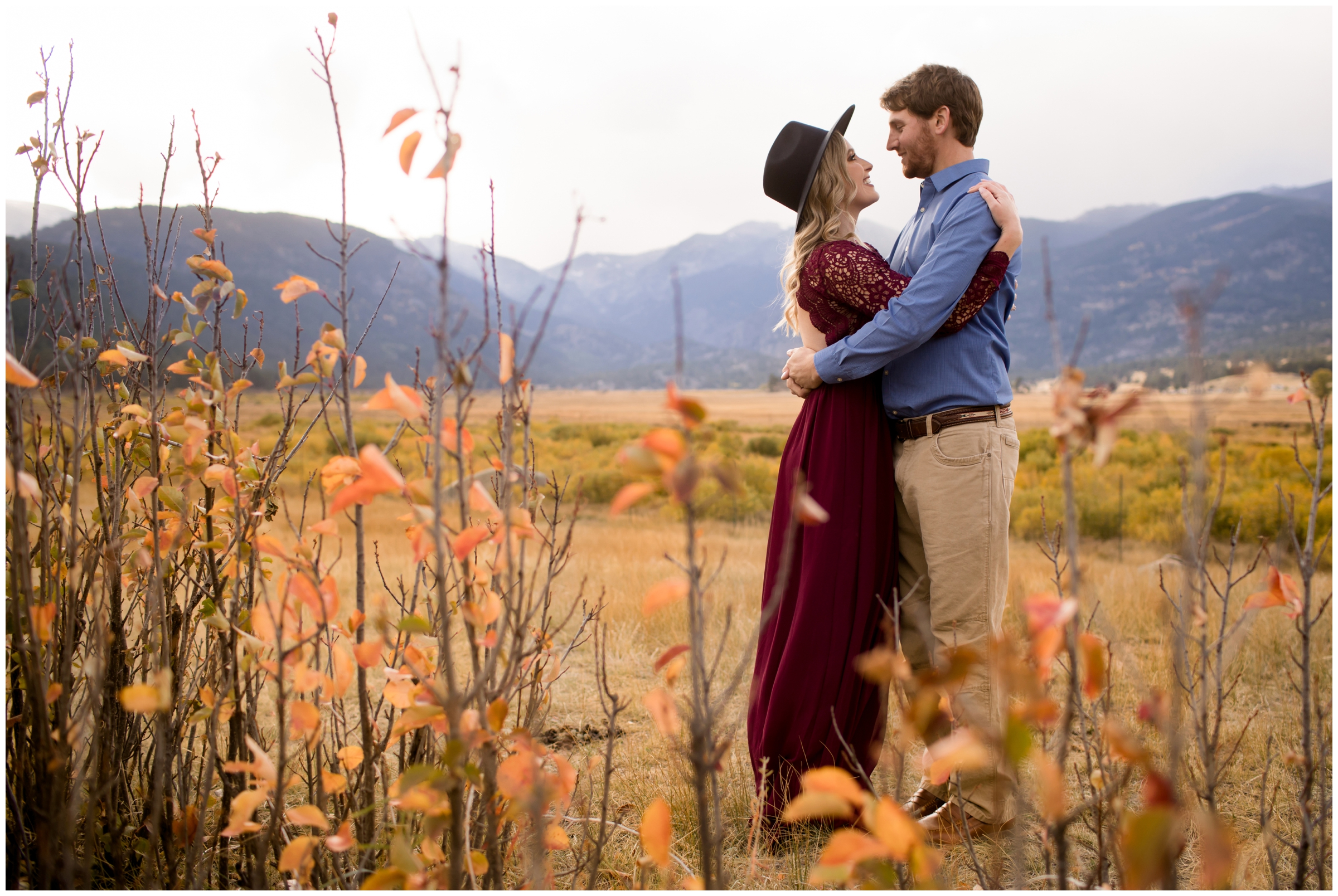 fall engagement photography inspiration in Moraine Park RMNP Colorado