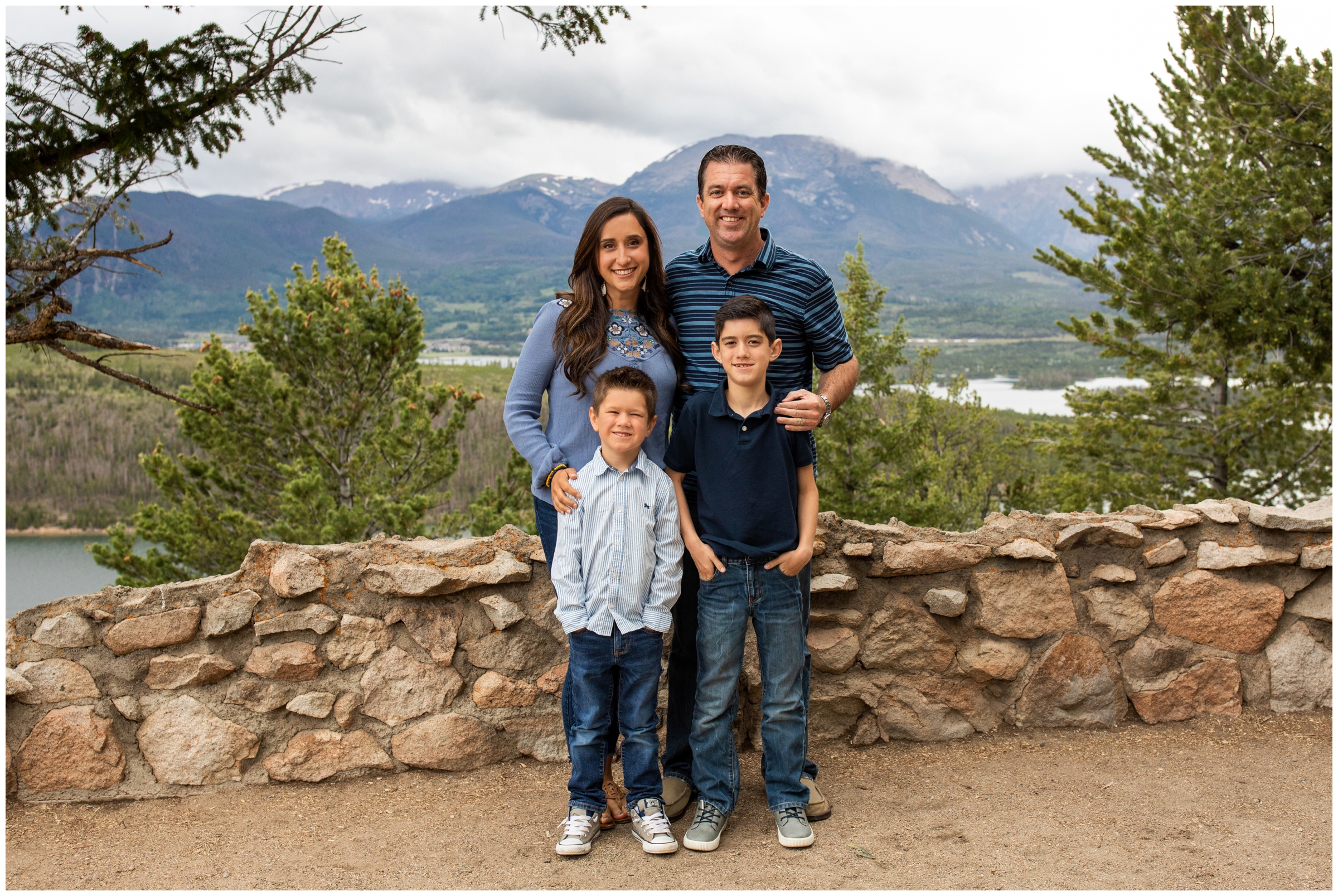 Sapphire Point Overlook Colorado family photography session during summer