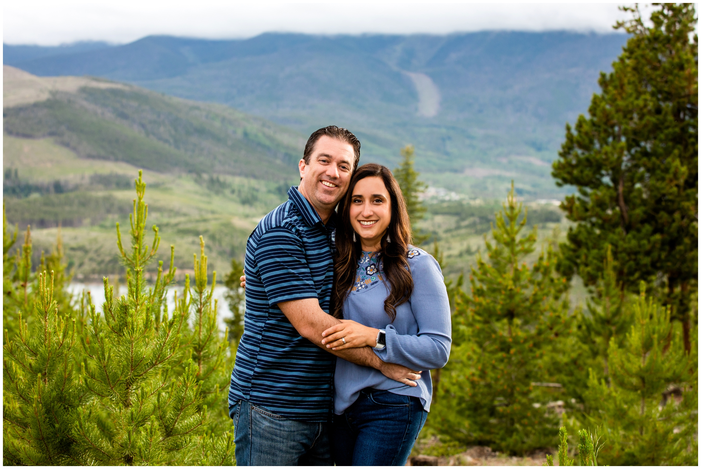 couples mountain photography session at Sapphire Point Overlook 