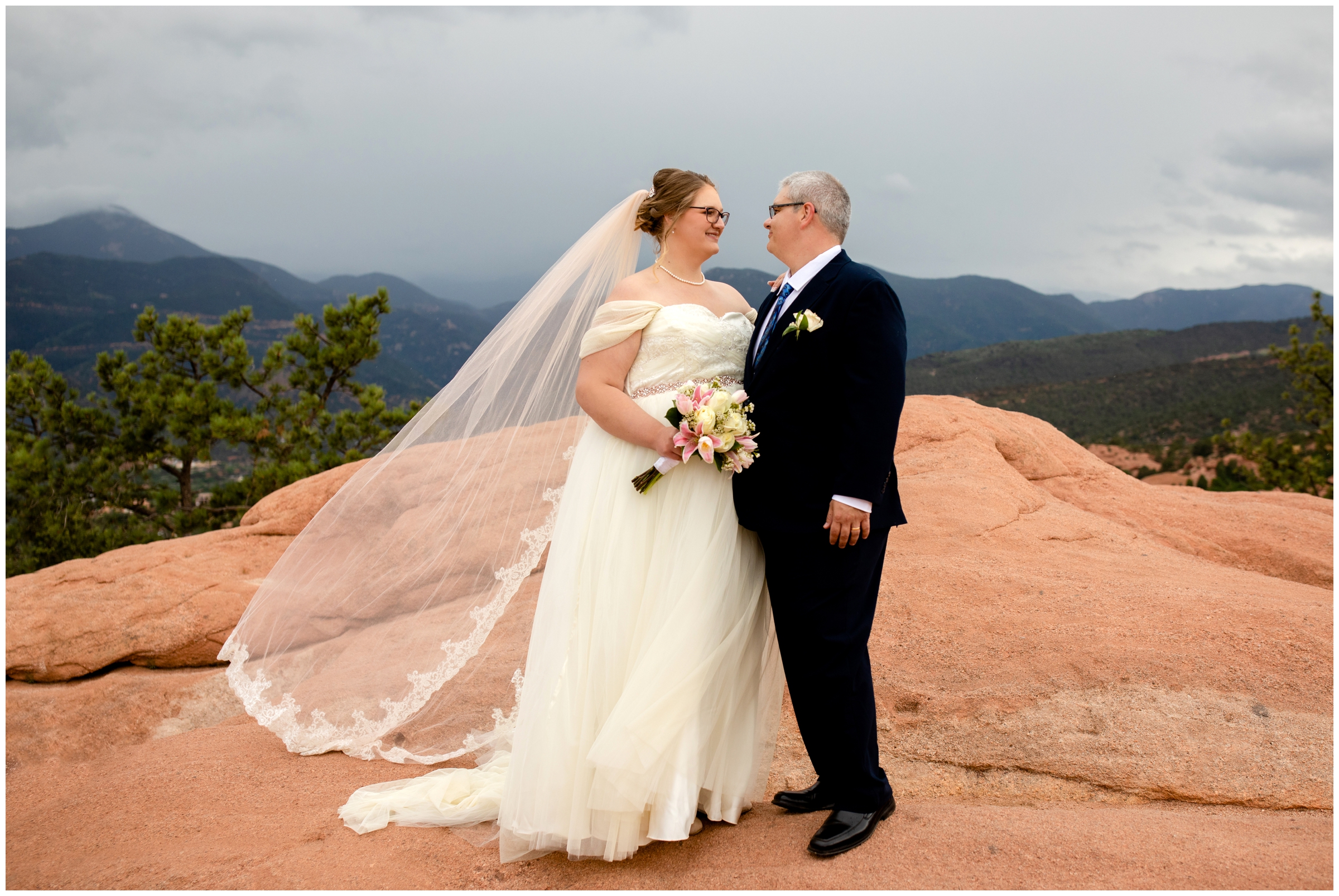 Garden of the Gods wedding photos and inspiration by Colorado springs photographer Plum Pretty Photography