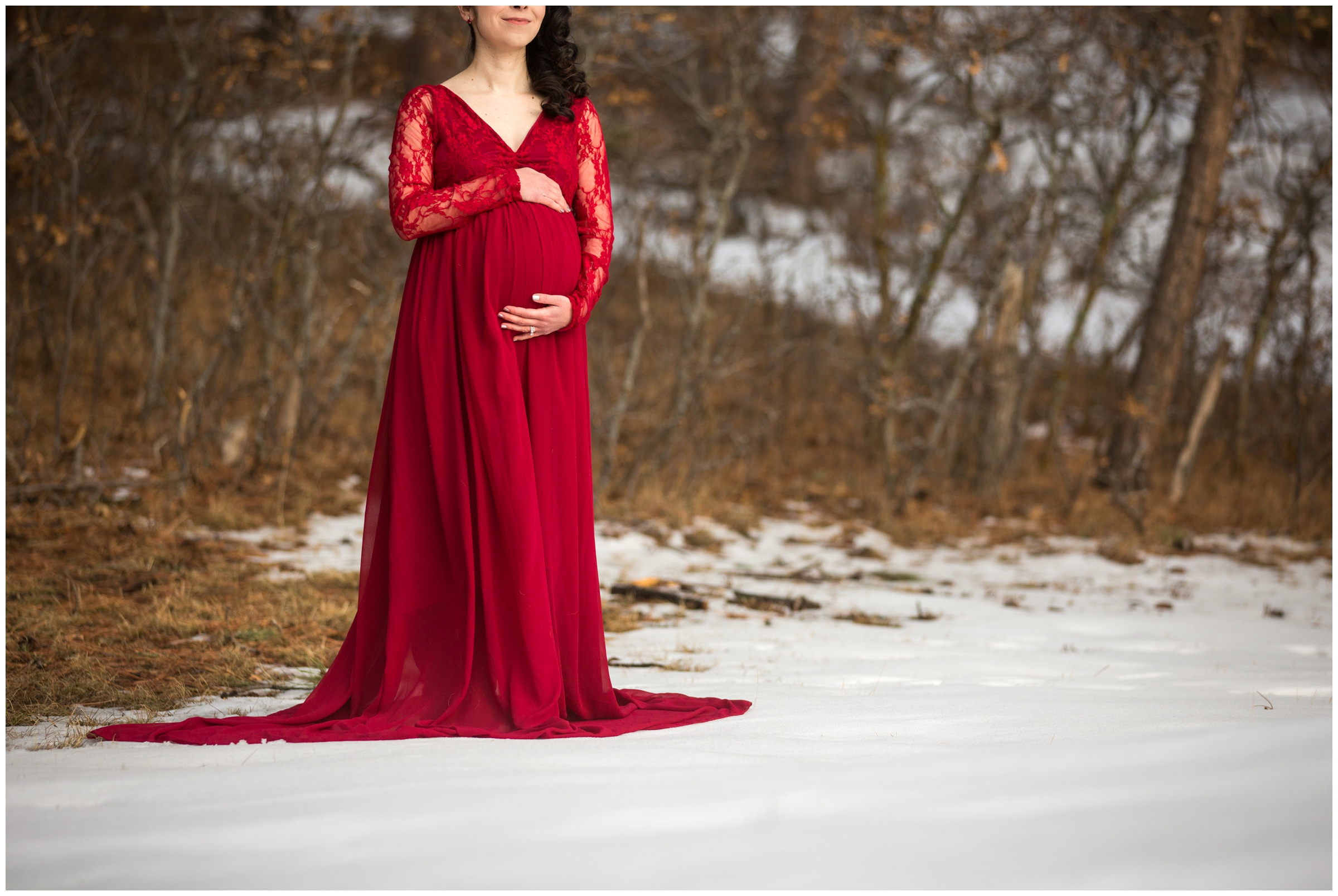 pregnancy photoshoot in a Colorado forest 