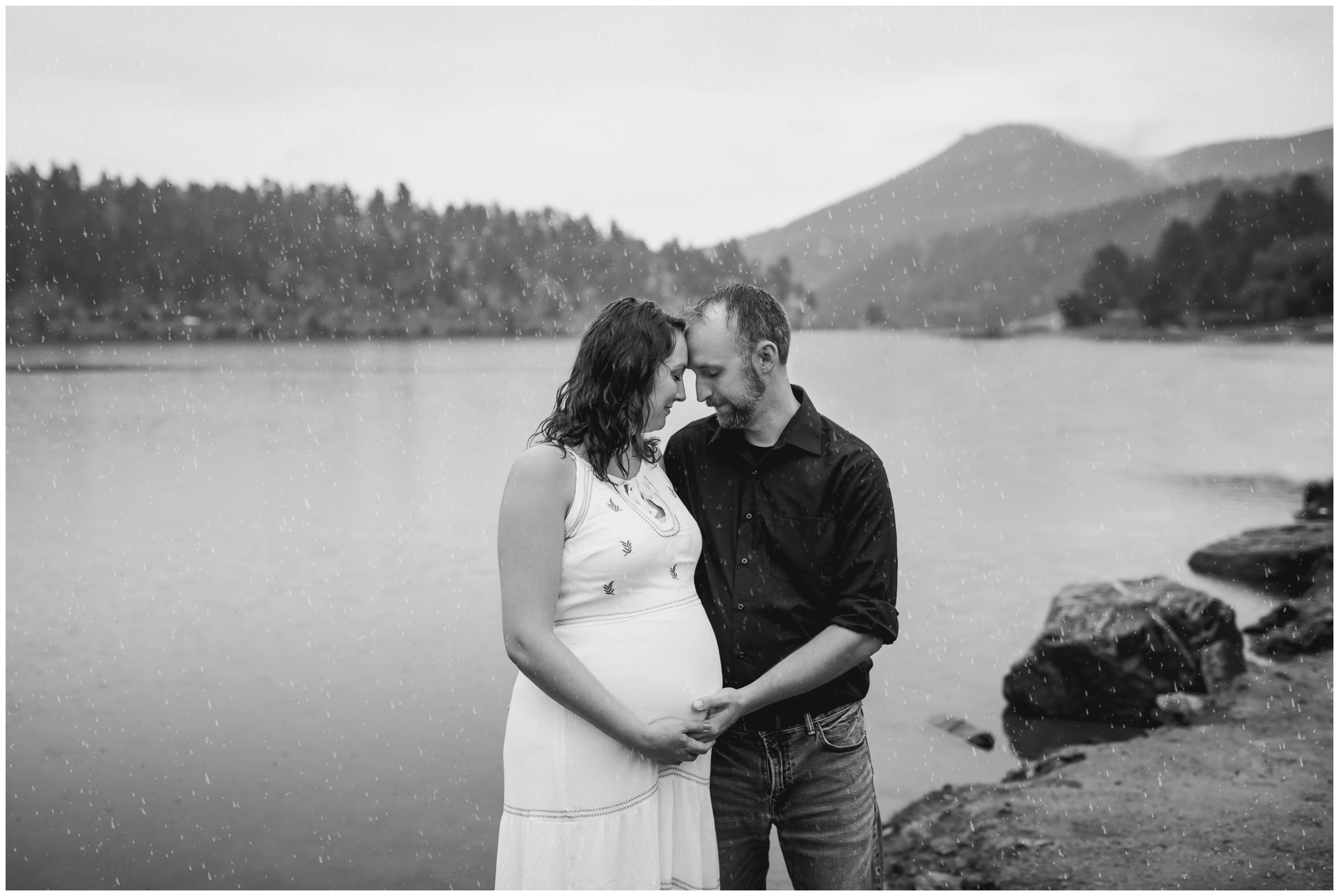 Evergreen Colorado maternity photos at Evergreen Lake House by CO portrait photographer Plum Pretty Photography 